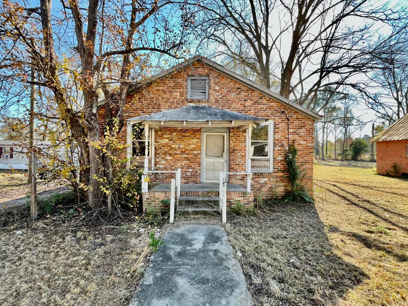 153 Tyler Road — photo