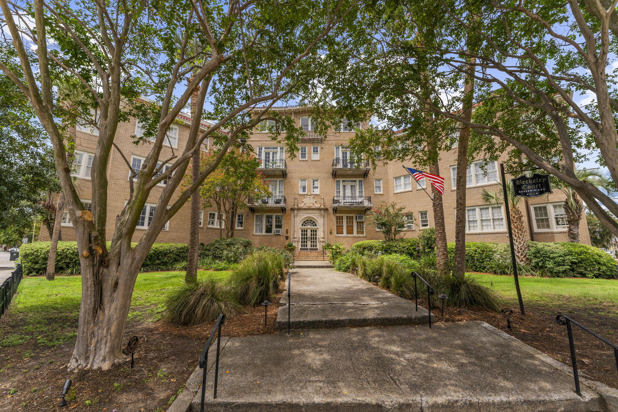 63 Rutledge Avenue Apt 27 — photo