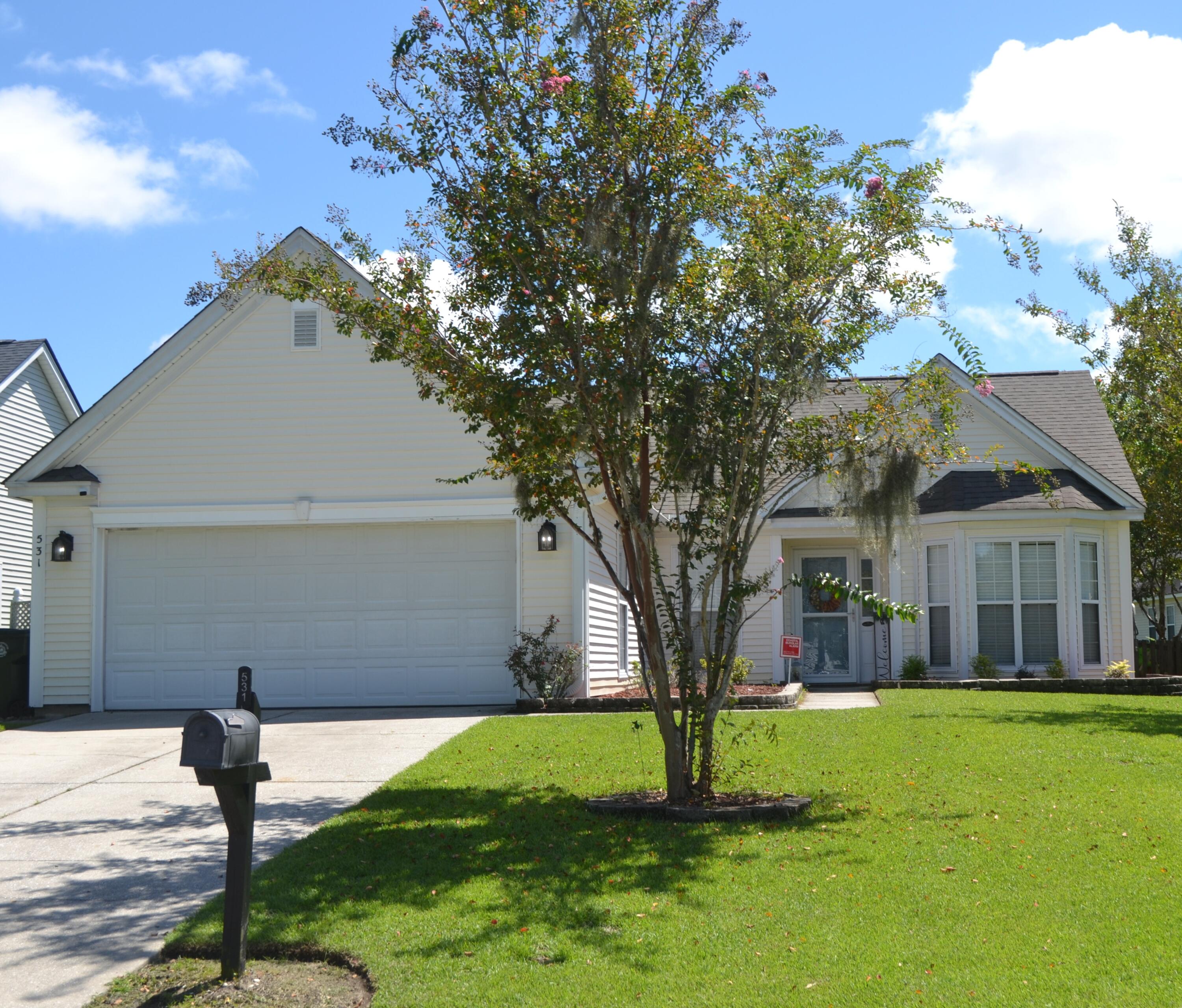 531 Ivy Circle — photo