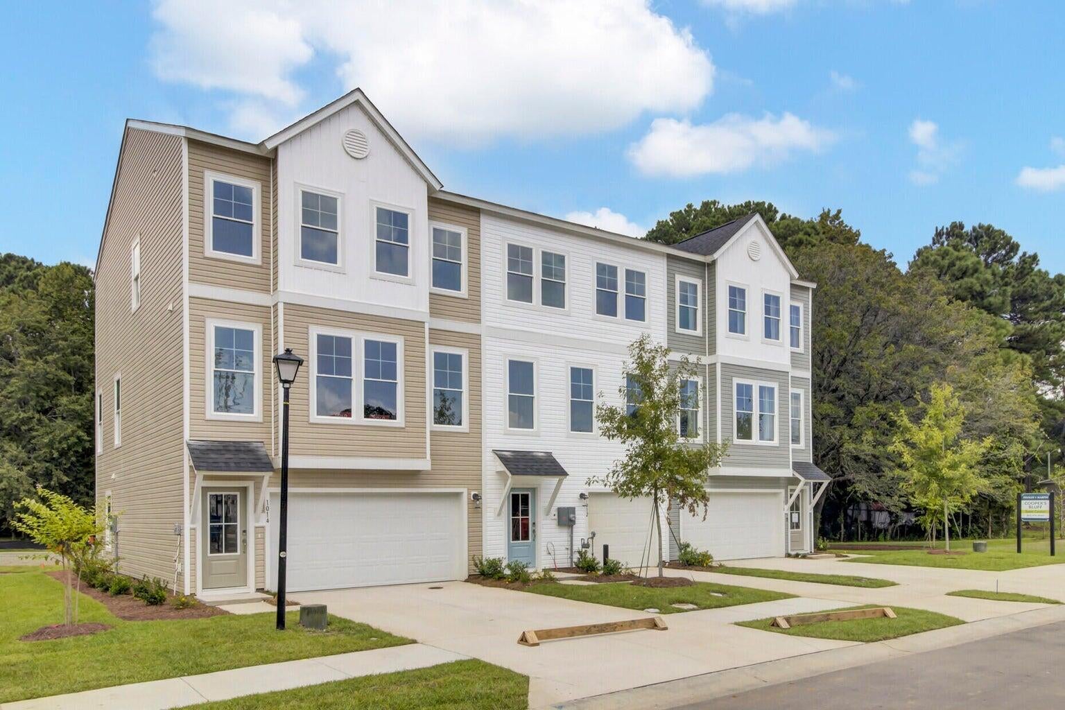 150 Fernbank Road — photo