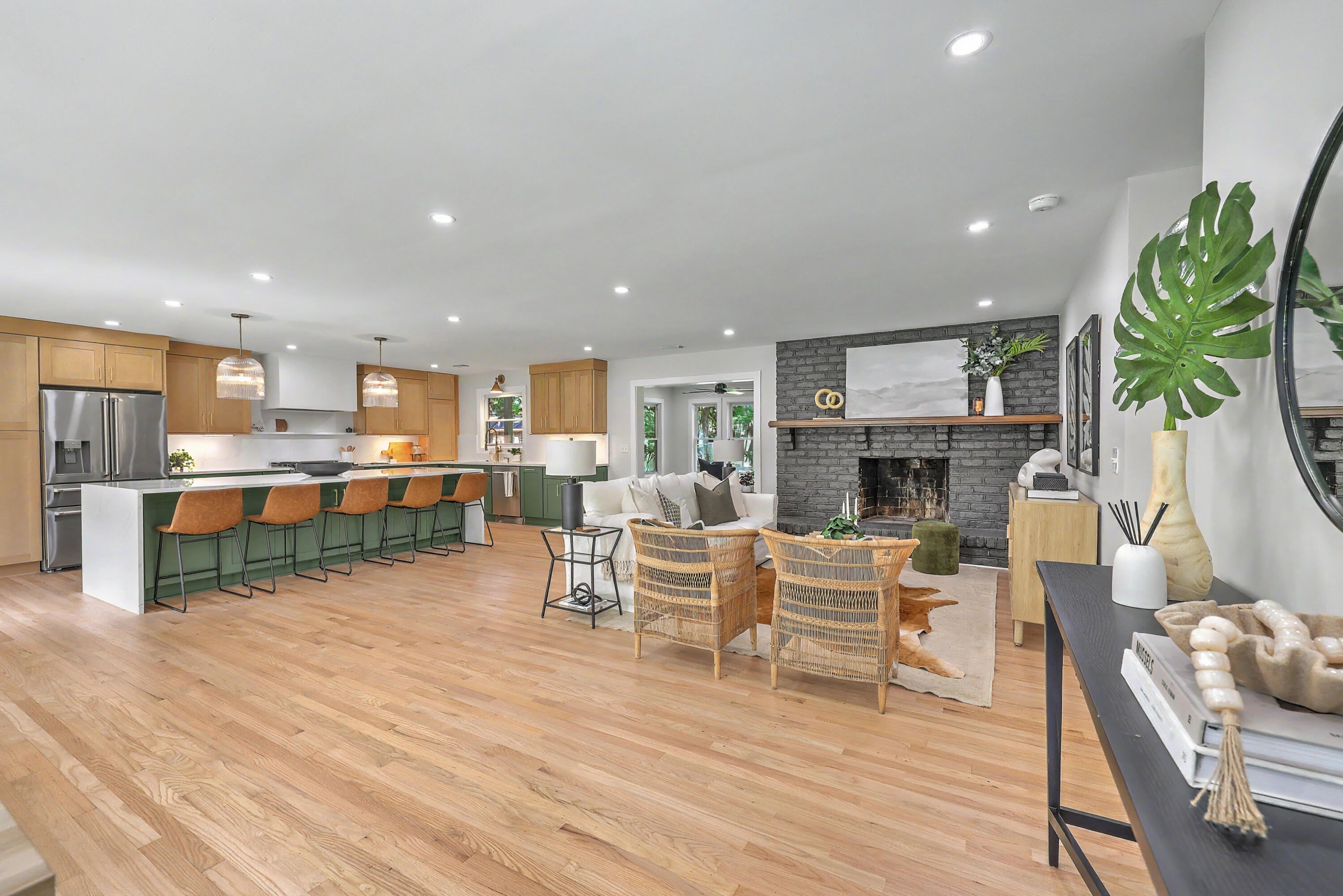 1773 Huntington Drive — photo