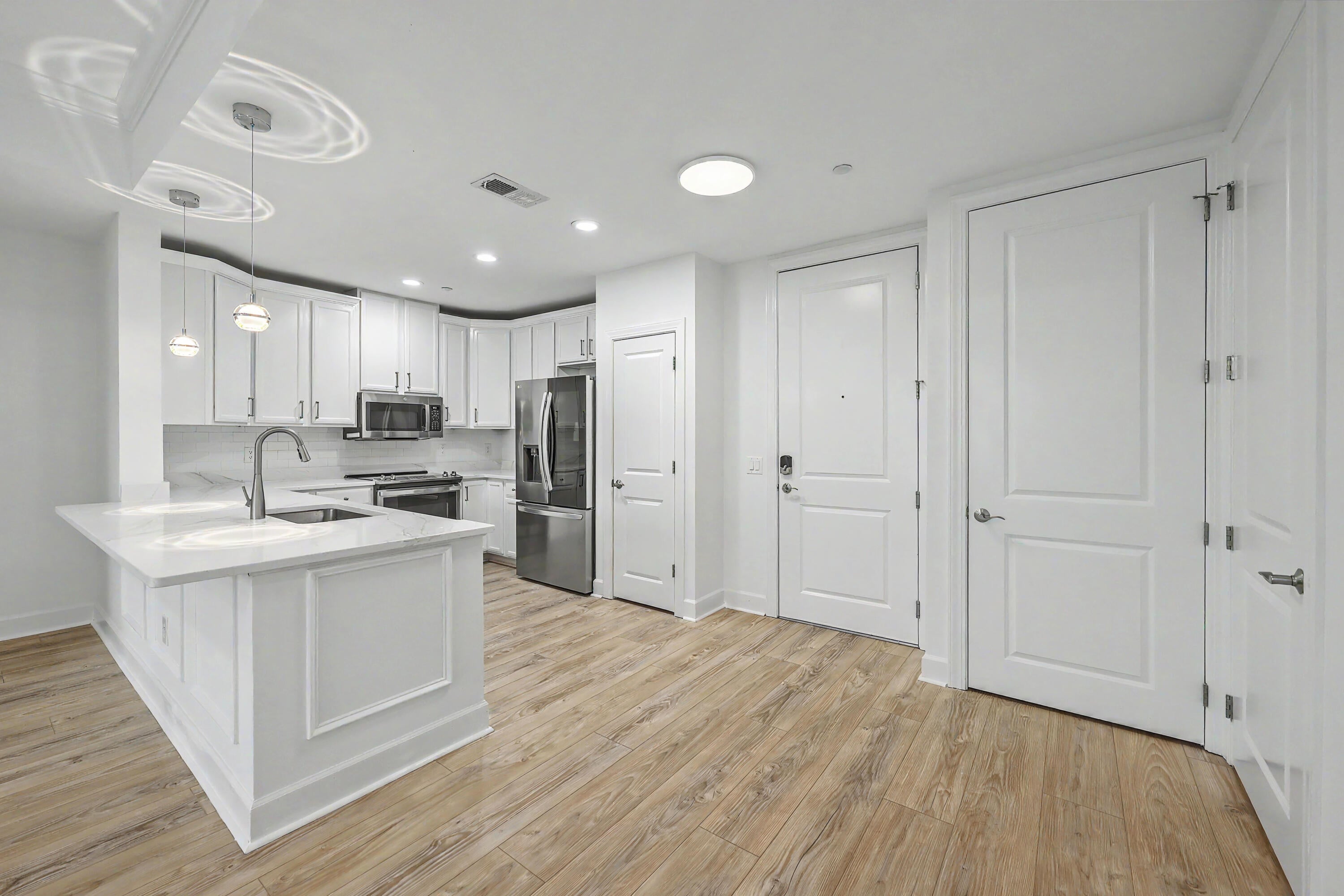 125 Pier View Street Unit 206 — photo