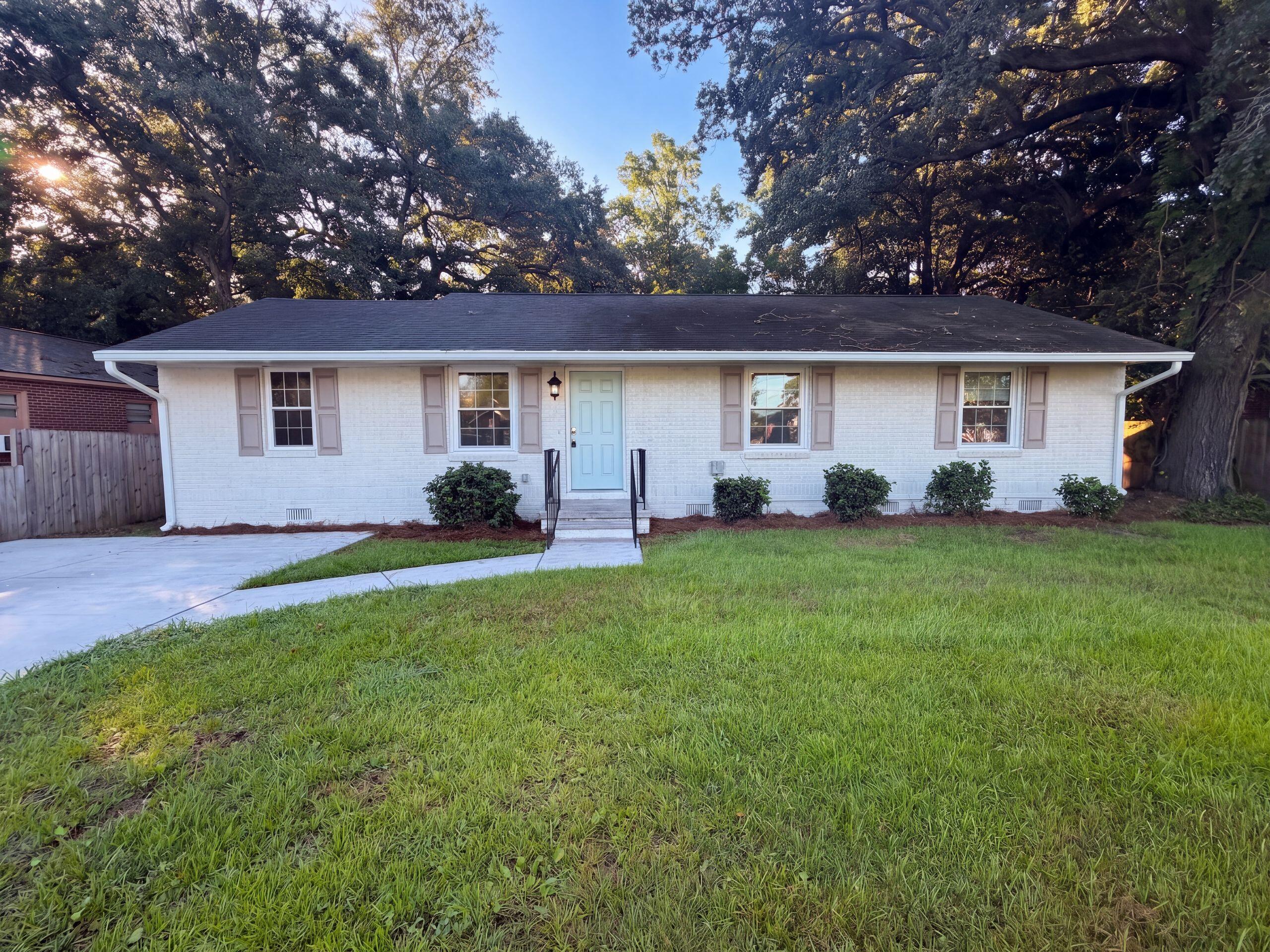 2697 Louise Drive — photo