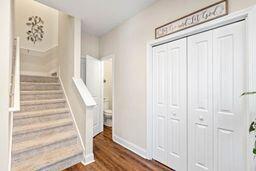 210 ADMIRATION AVE — photo 2