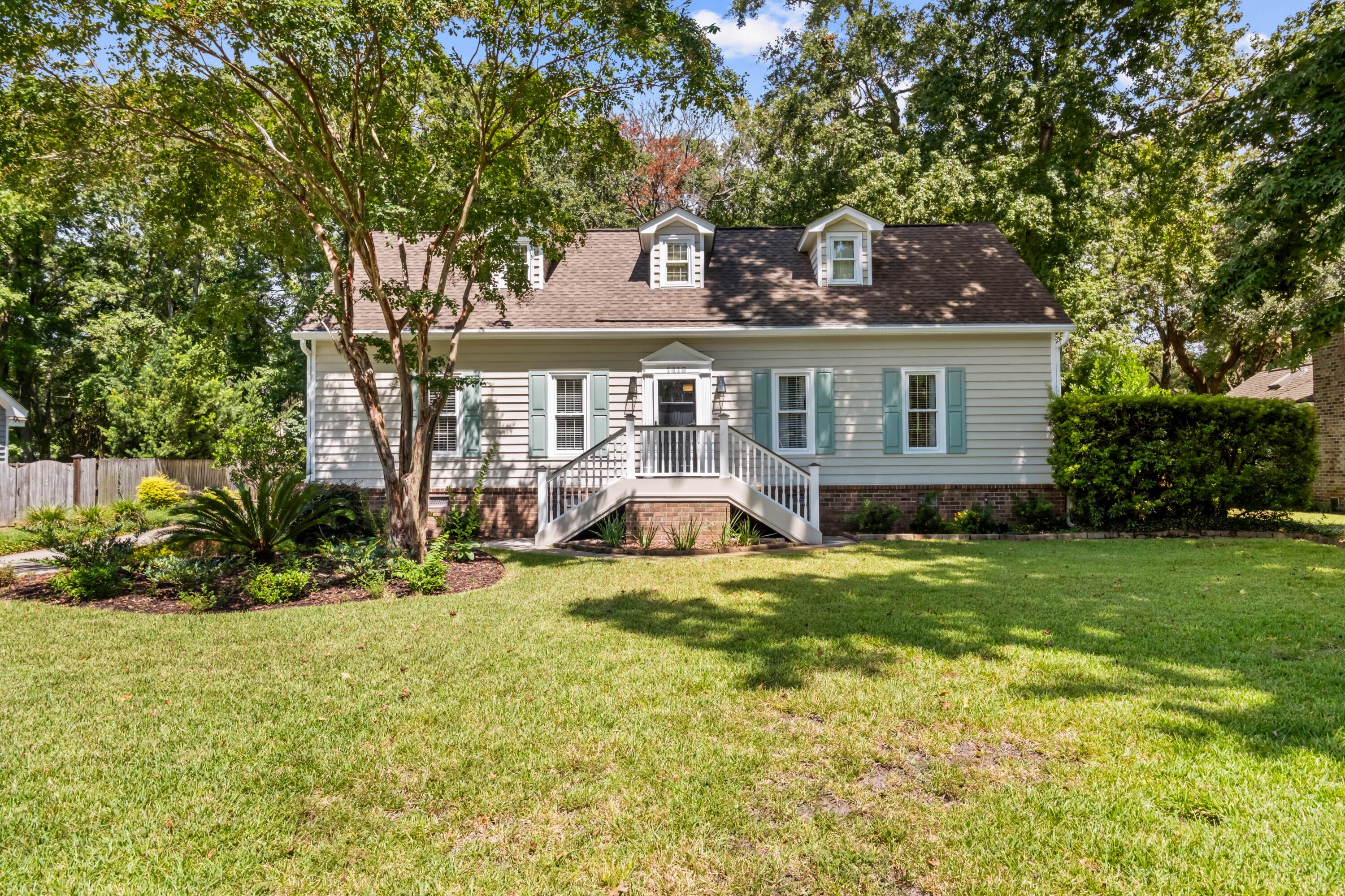 1418 Inland Creek Way — photo