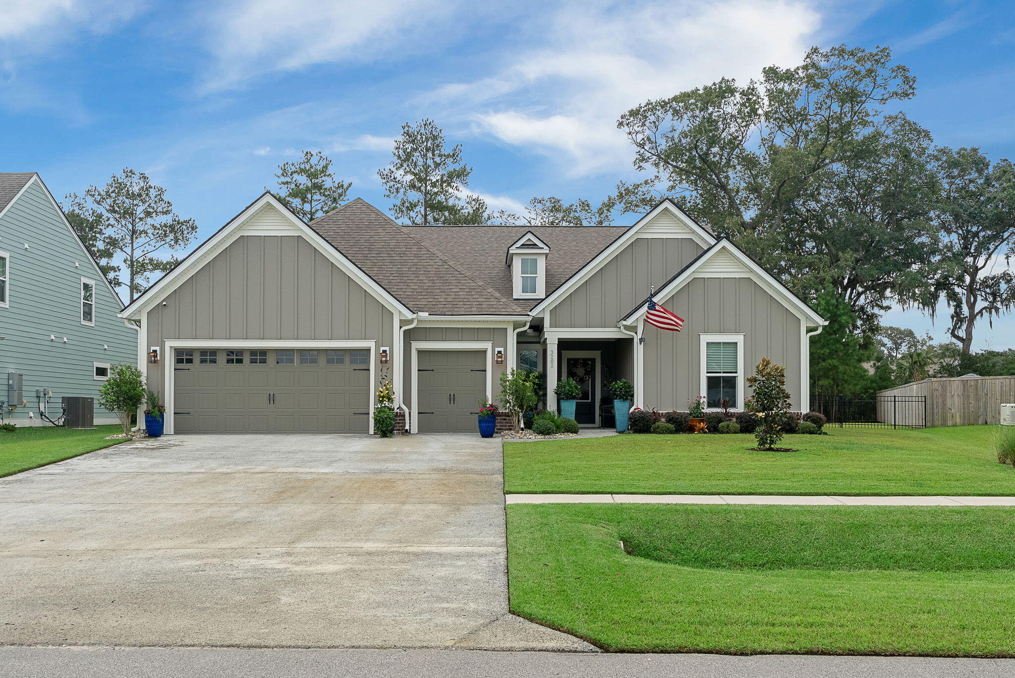 3202 Hugh Bennett Drive — photo