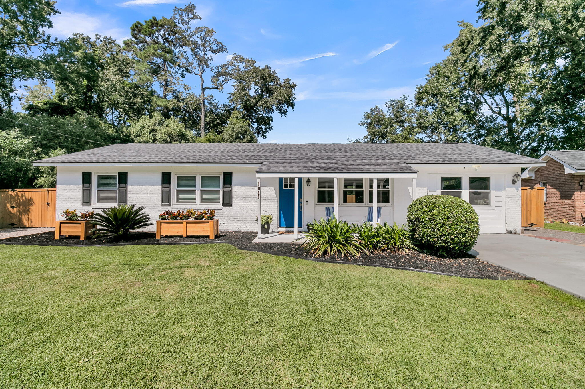 1011 Nottingham Drive — photo