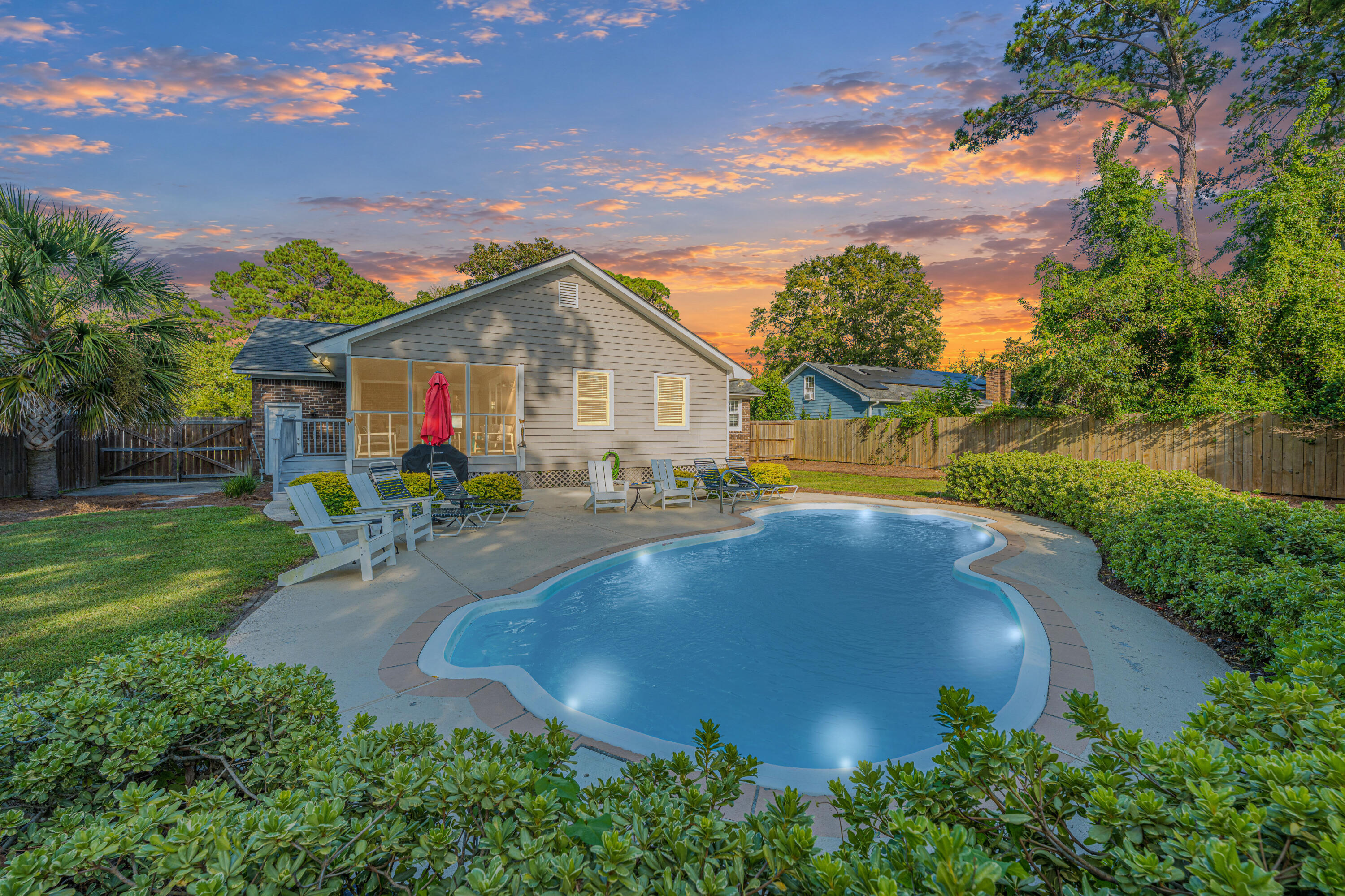 1212 Island View Drive — photo
