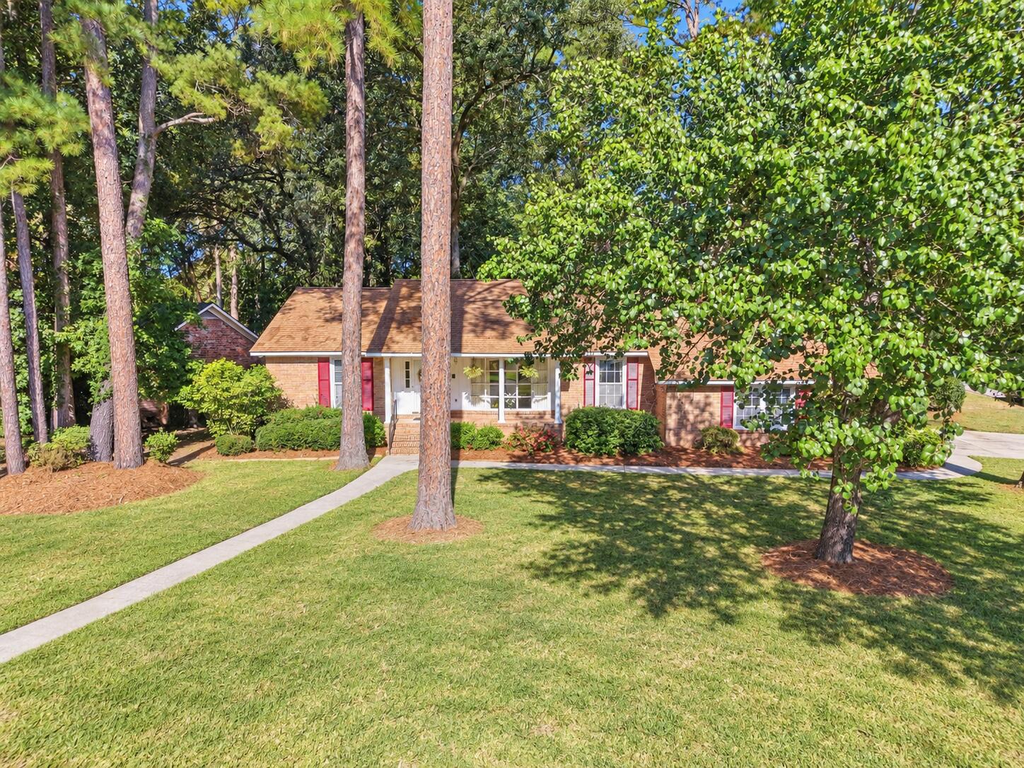 400 Stratford Drive — photo