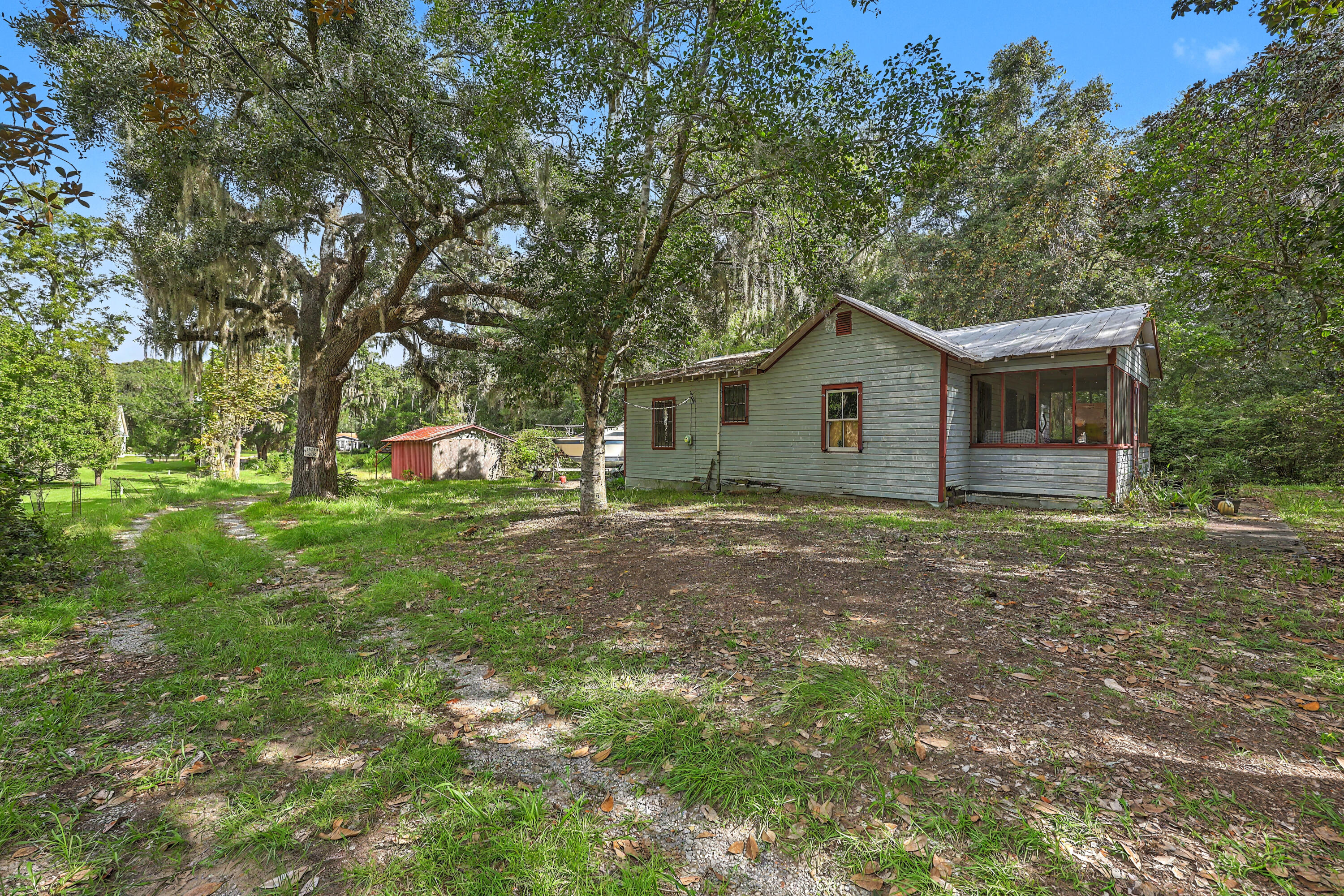 4674 Maybank Highway — photo