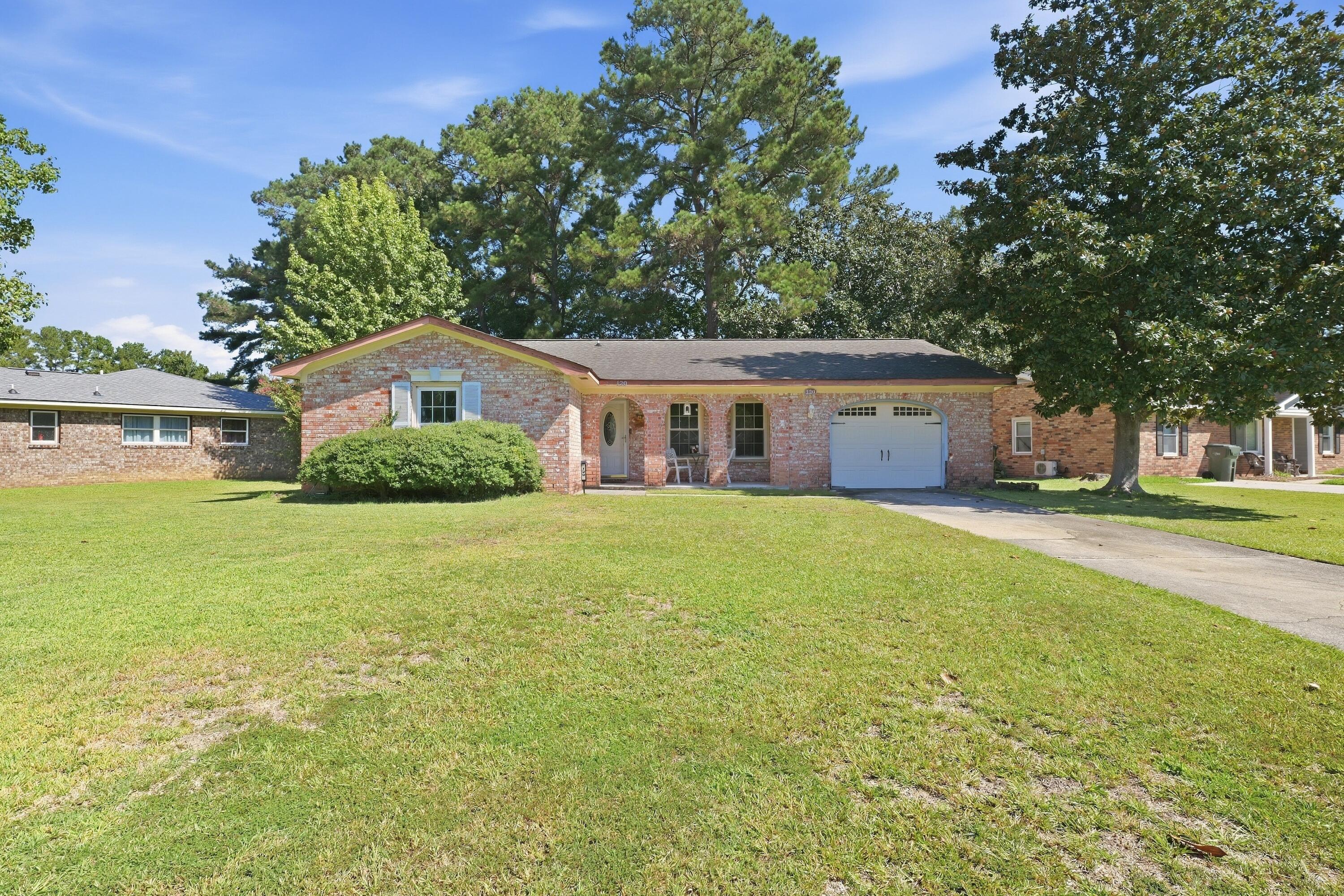 120 Kennington Drive — photo