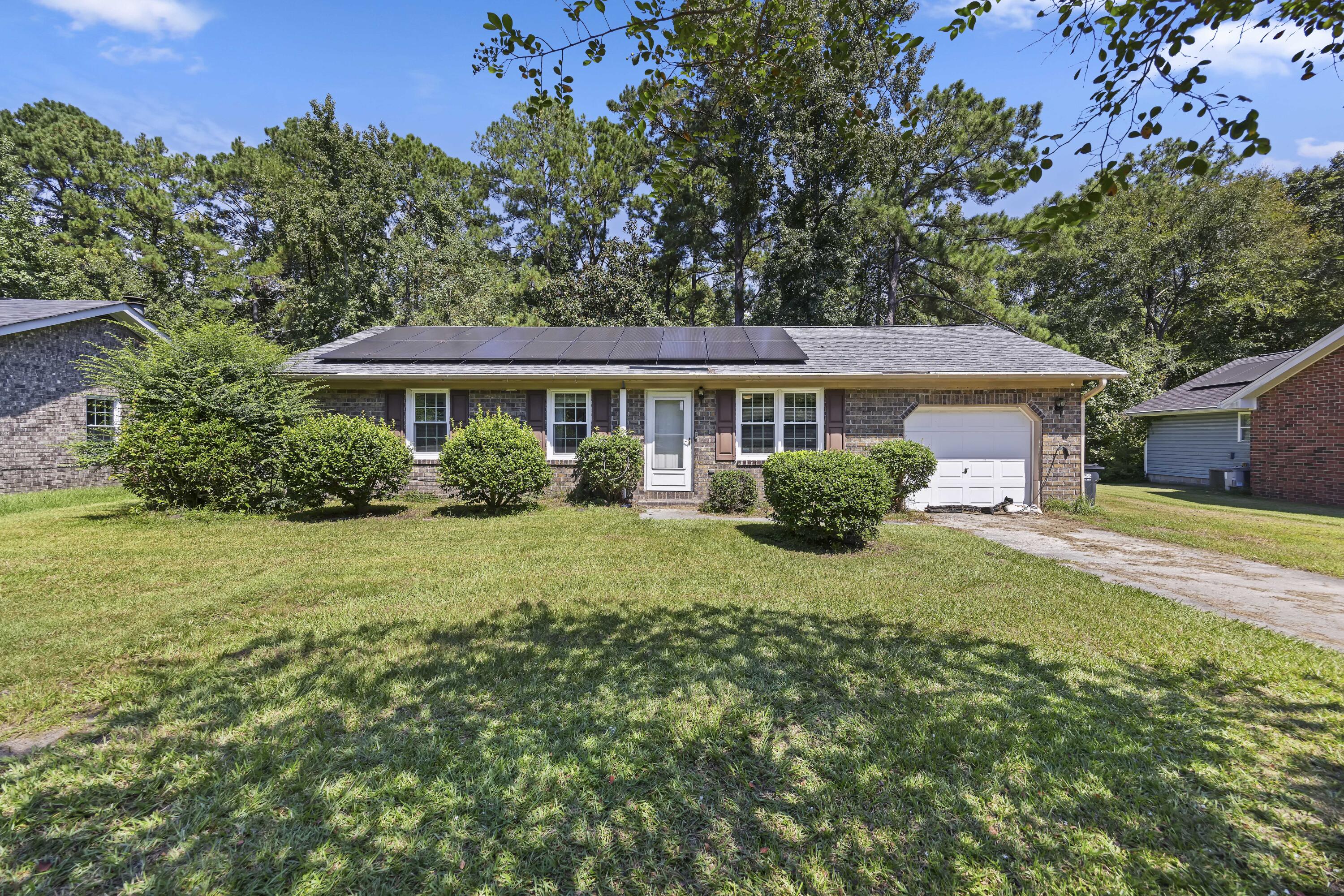 114 Lisa Drive — photo
