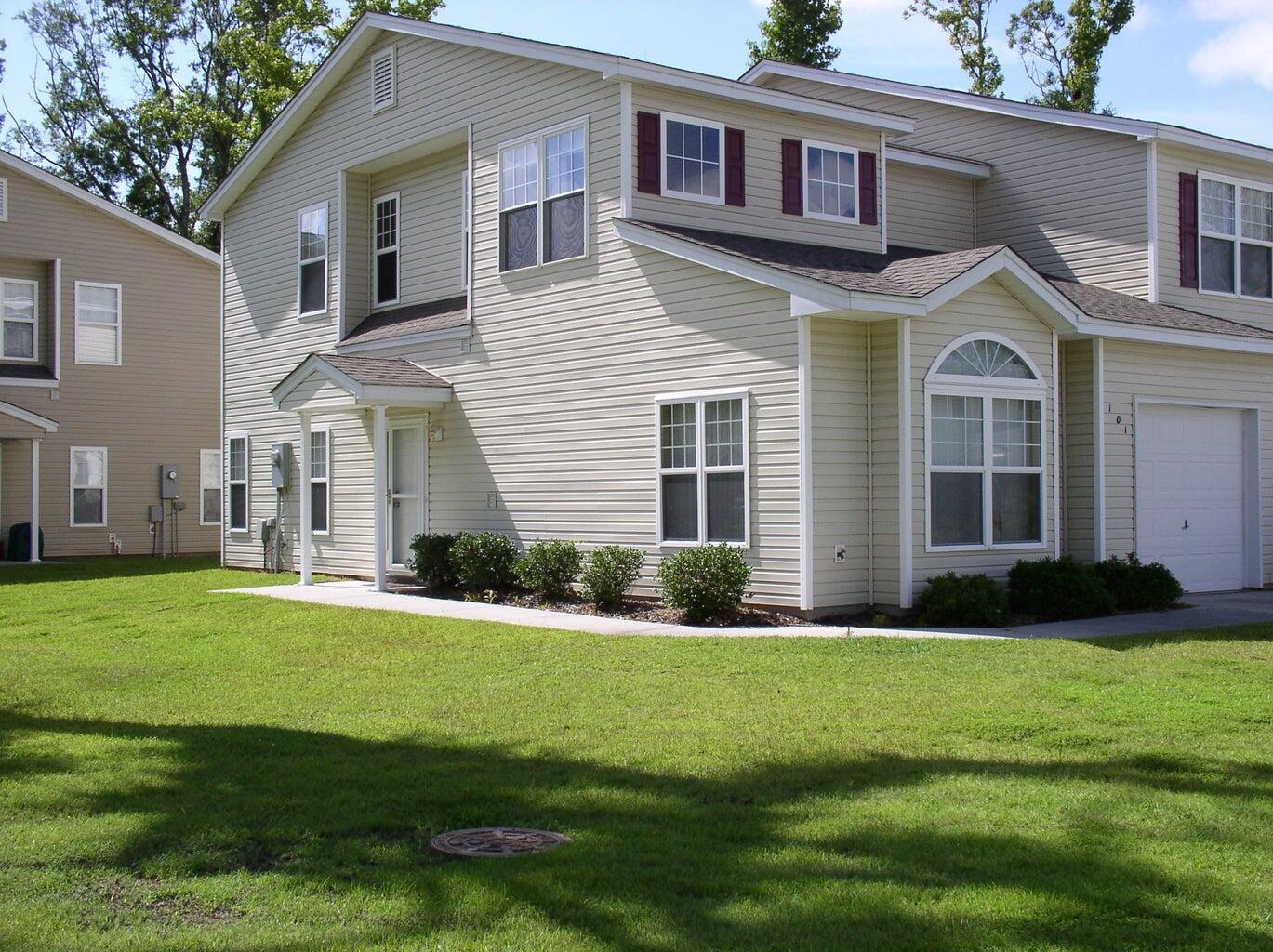 101 Spanish Oaks Lane — photo