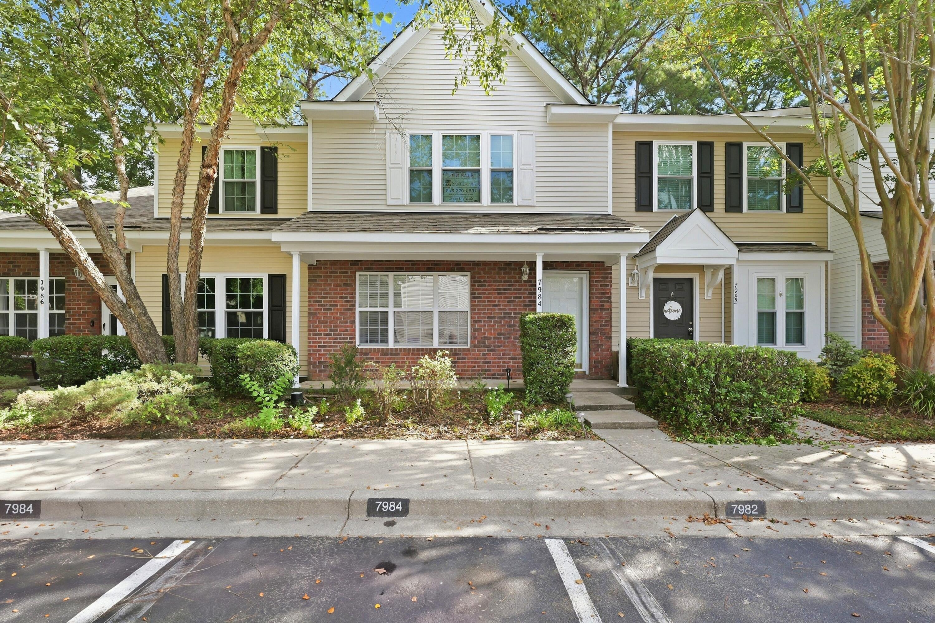 7984 Shadow Oak Drive — photo
