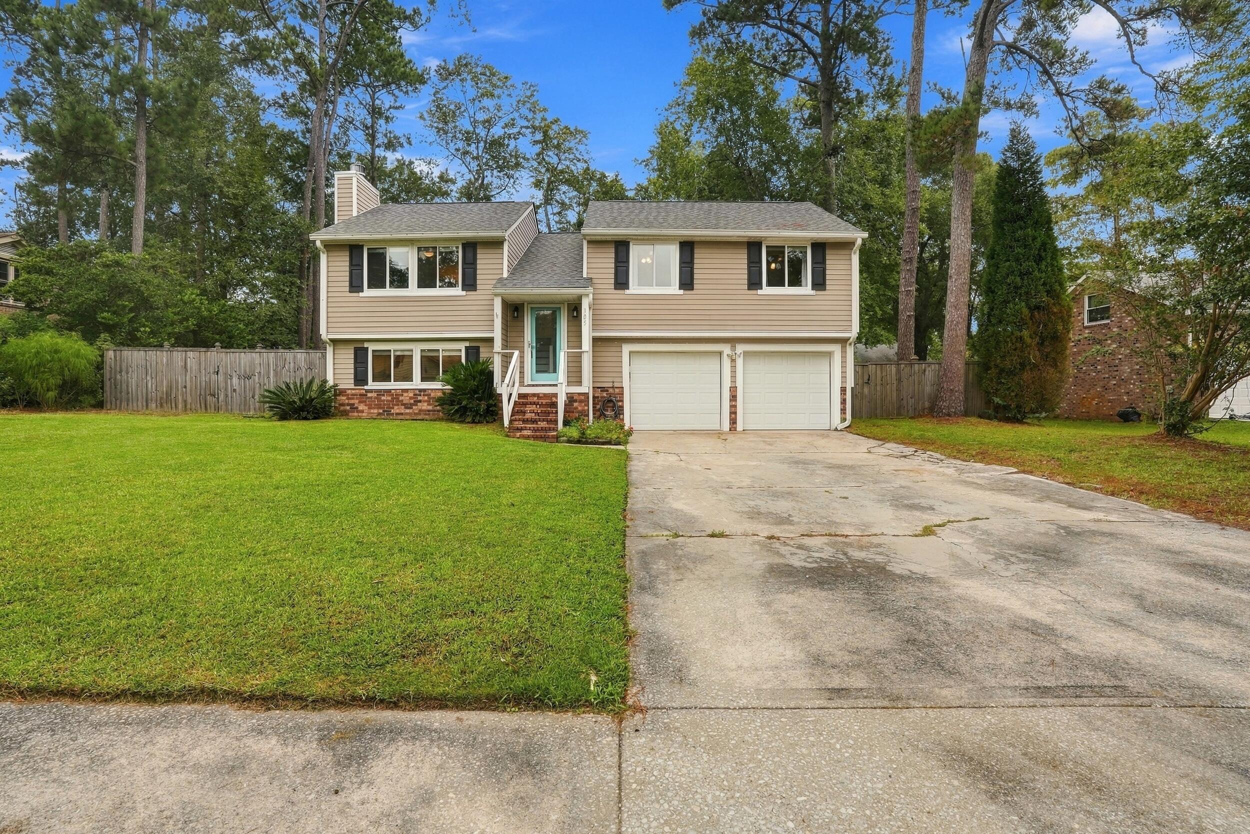105 Flicker Lane — photo