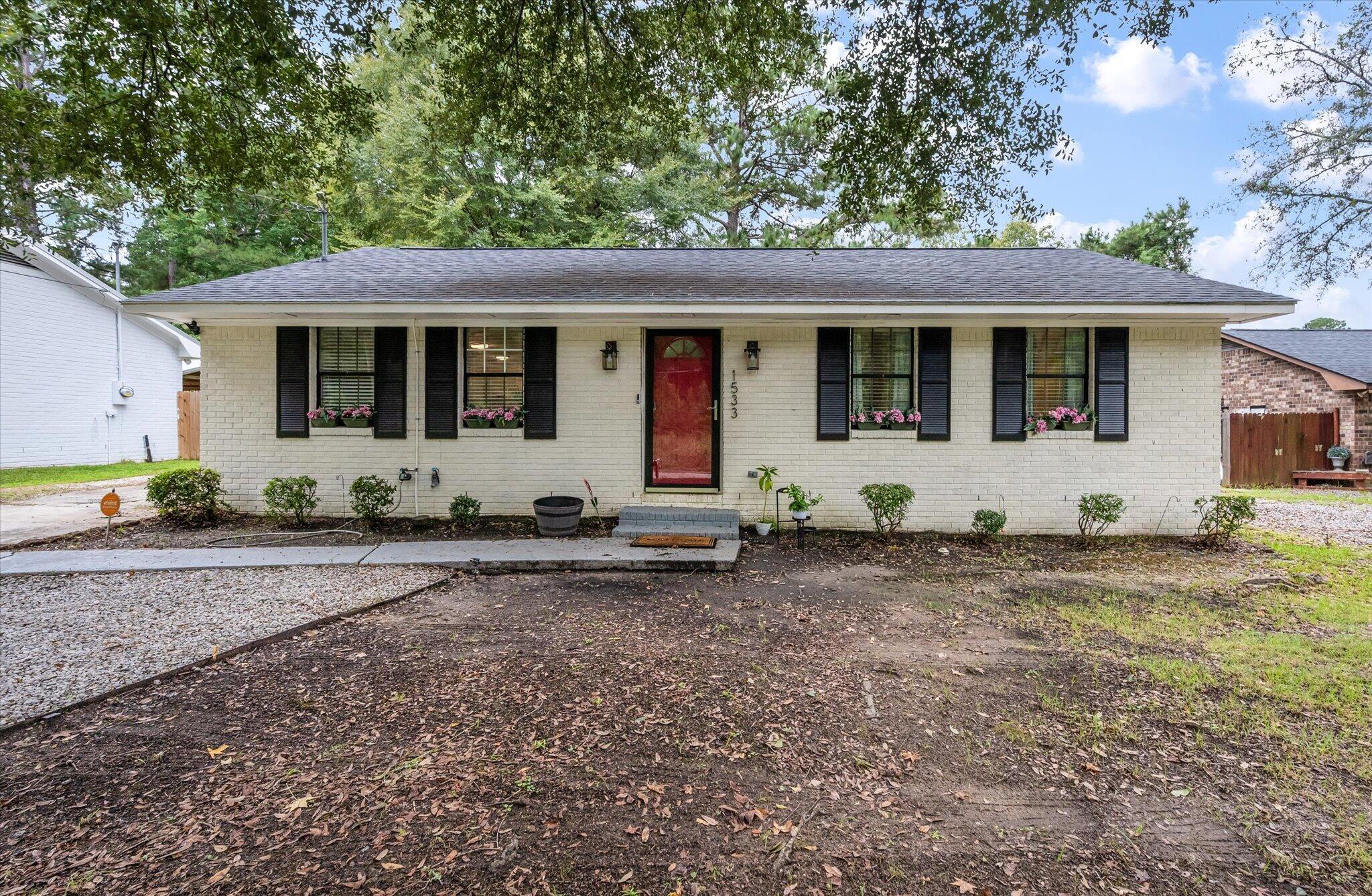 1533 Orangeburg Road — photo