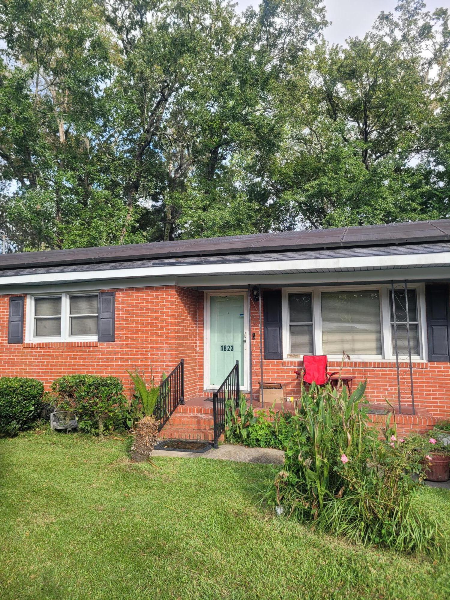1823 Jaywood Circle — photo