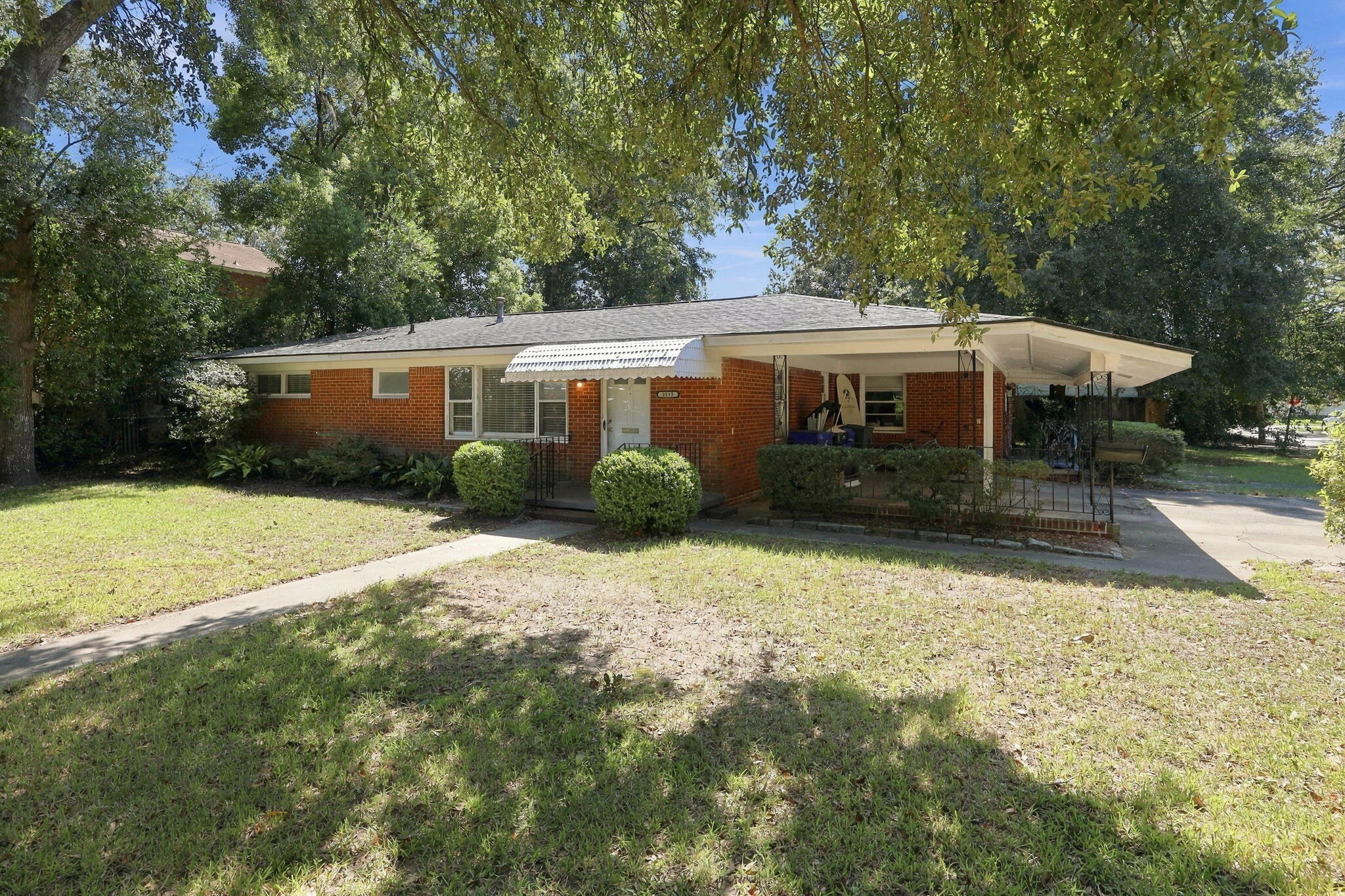 2133 Wappoo Drive — photo