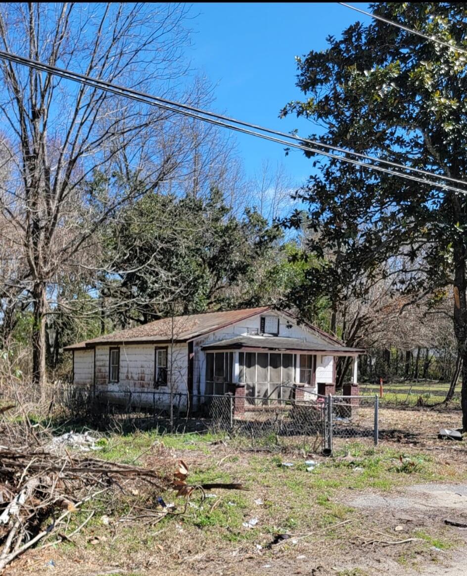 509 Rivers, Walterboro, SC 29488 — photo 2