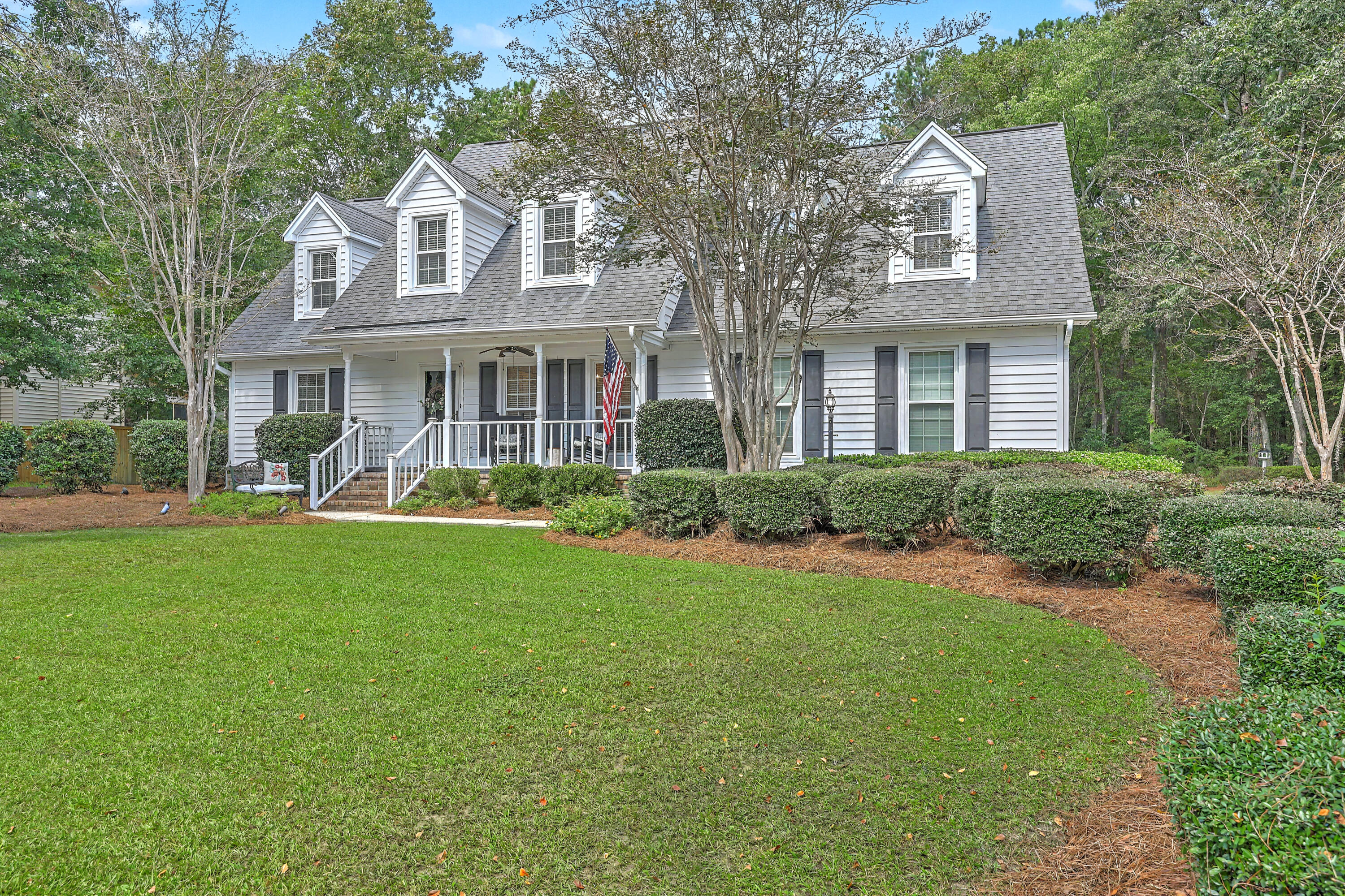 109 Queensbury Circle — photo