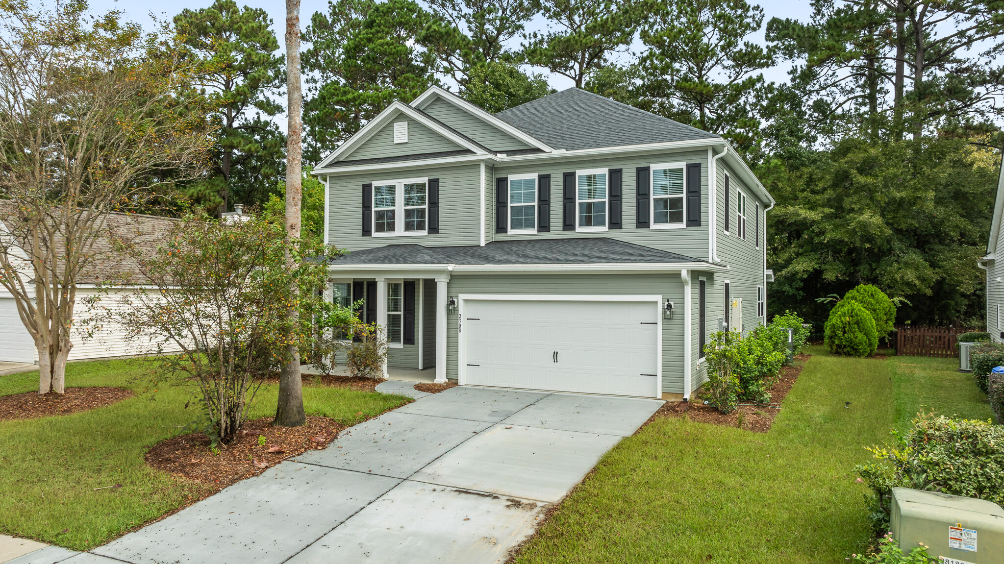 5715 Gabe Moultrie Drive — photo