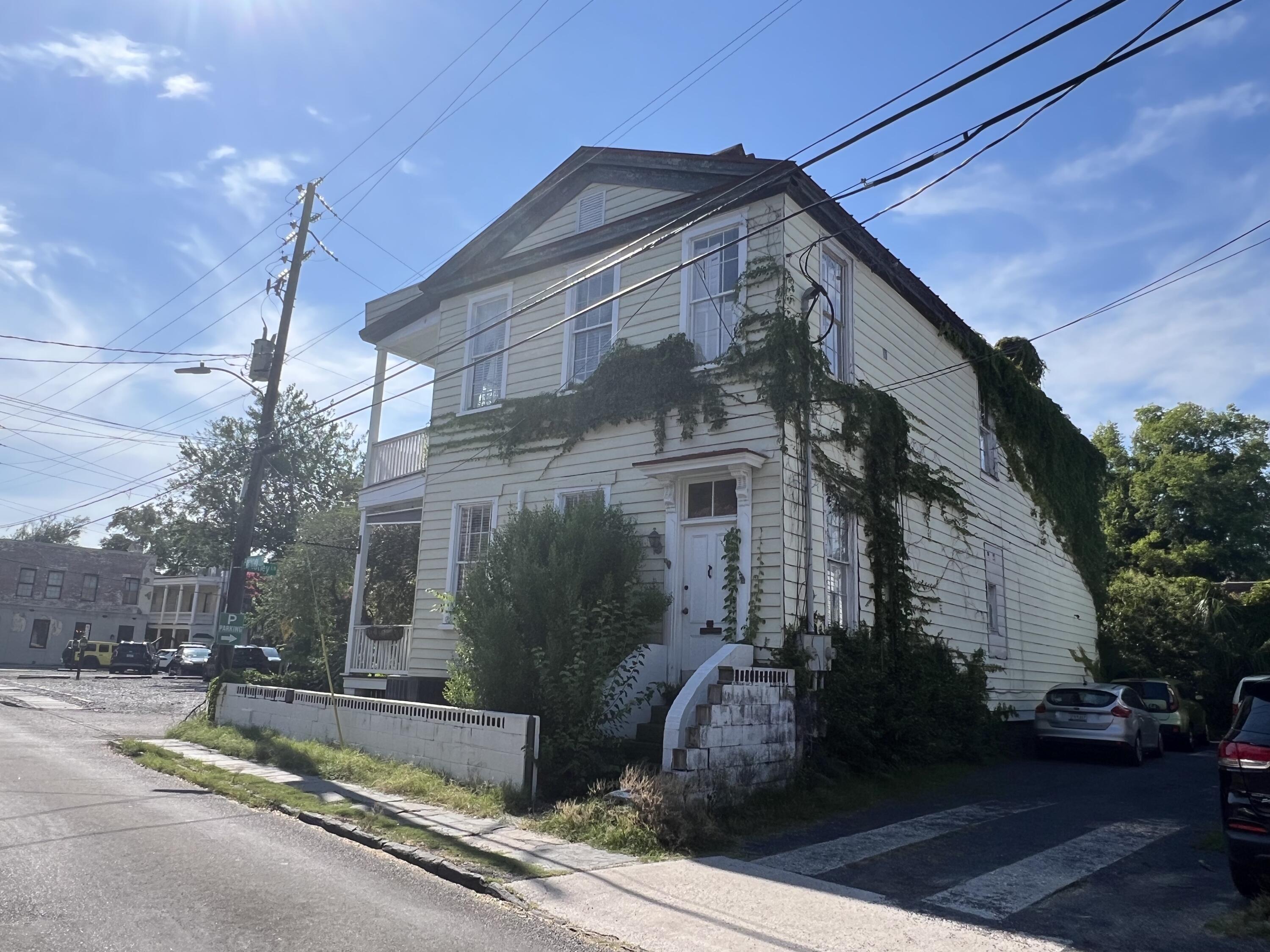 18 Pinckney Street — photo