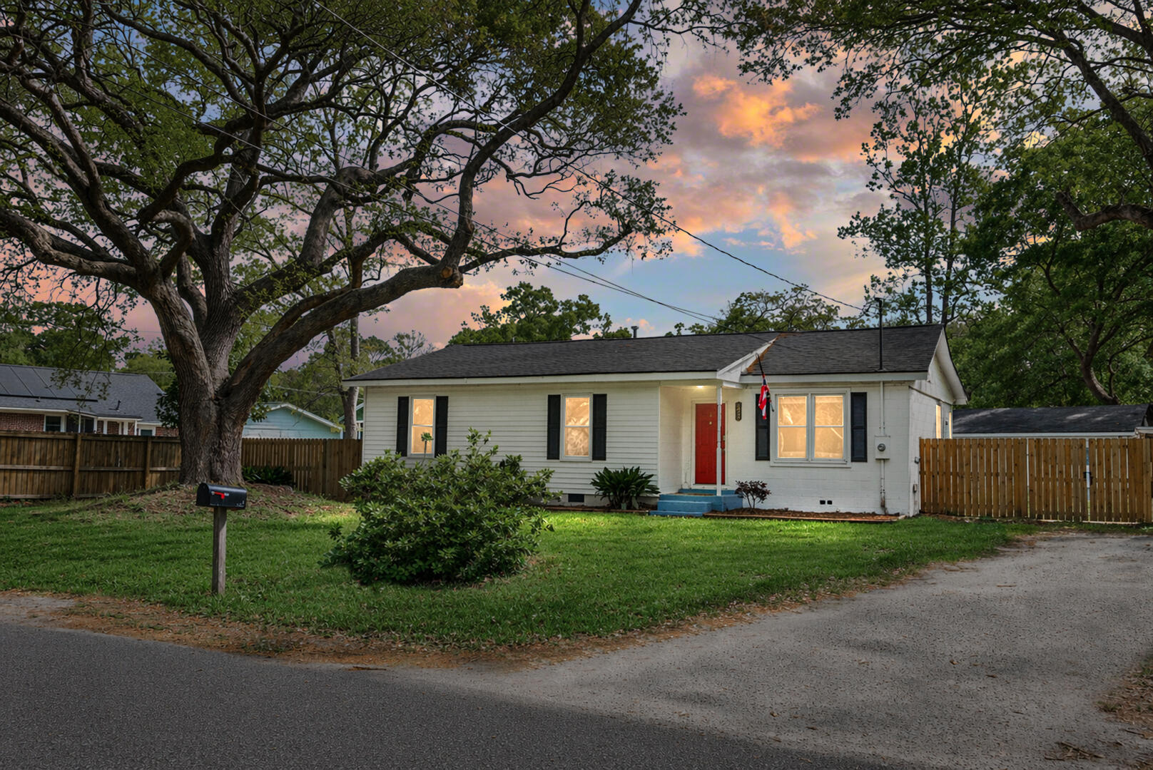 1010 Bradford Avenue — photo