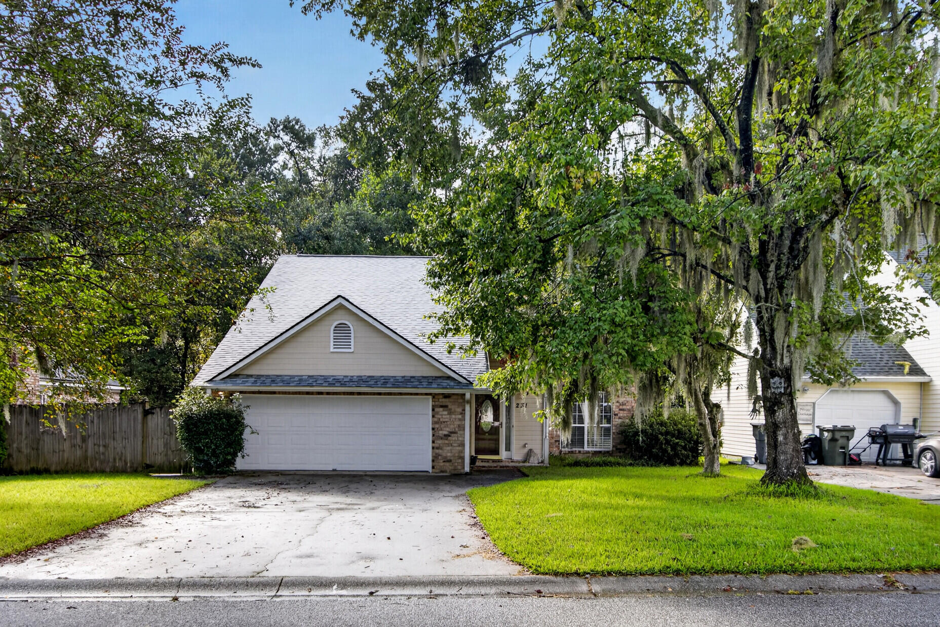 231 Houston Drive — photo