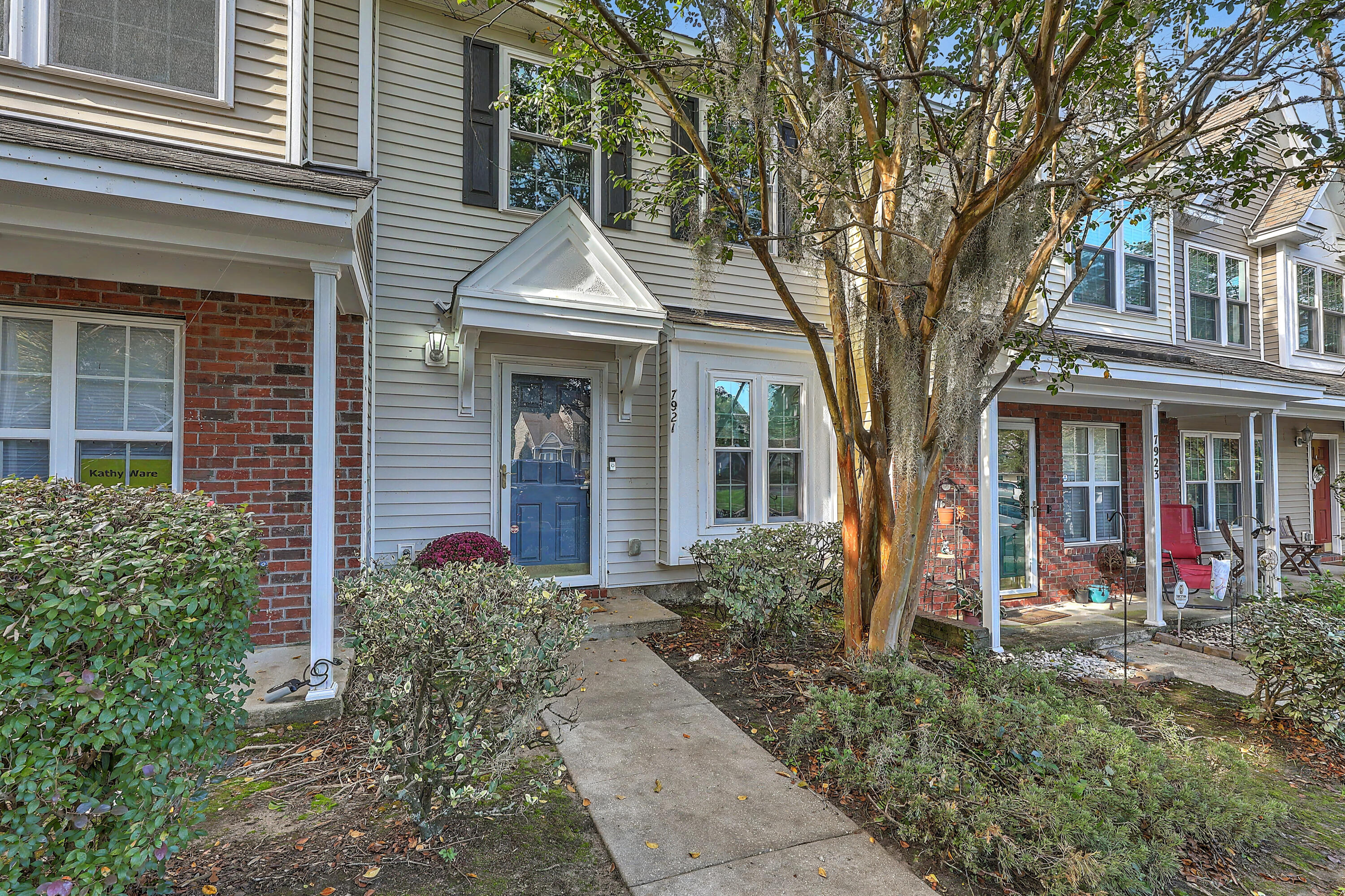 7921 Shadow Oak Drive — photo