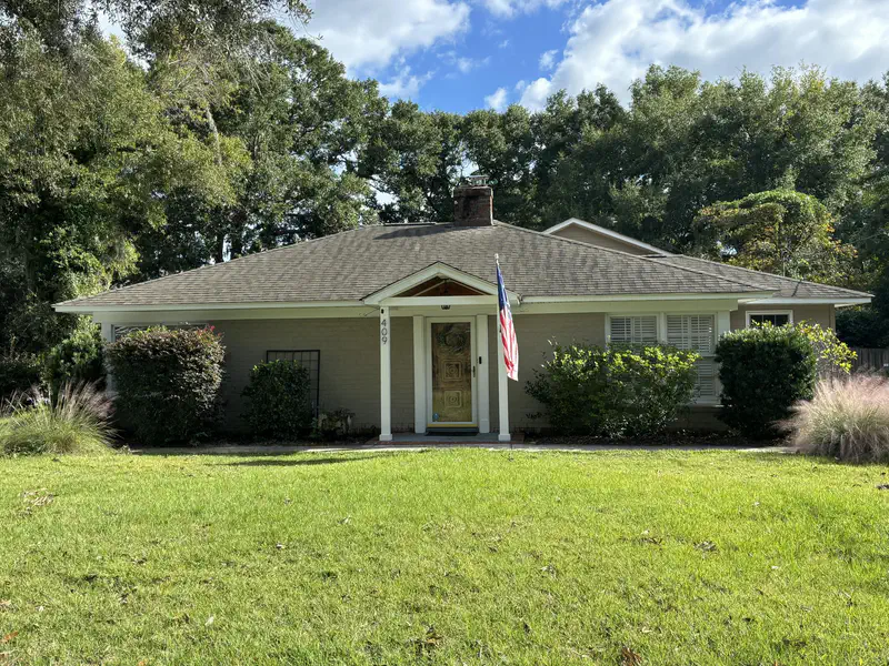 409 Shannon Drive — photo