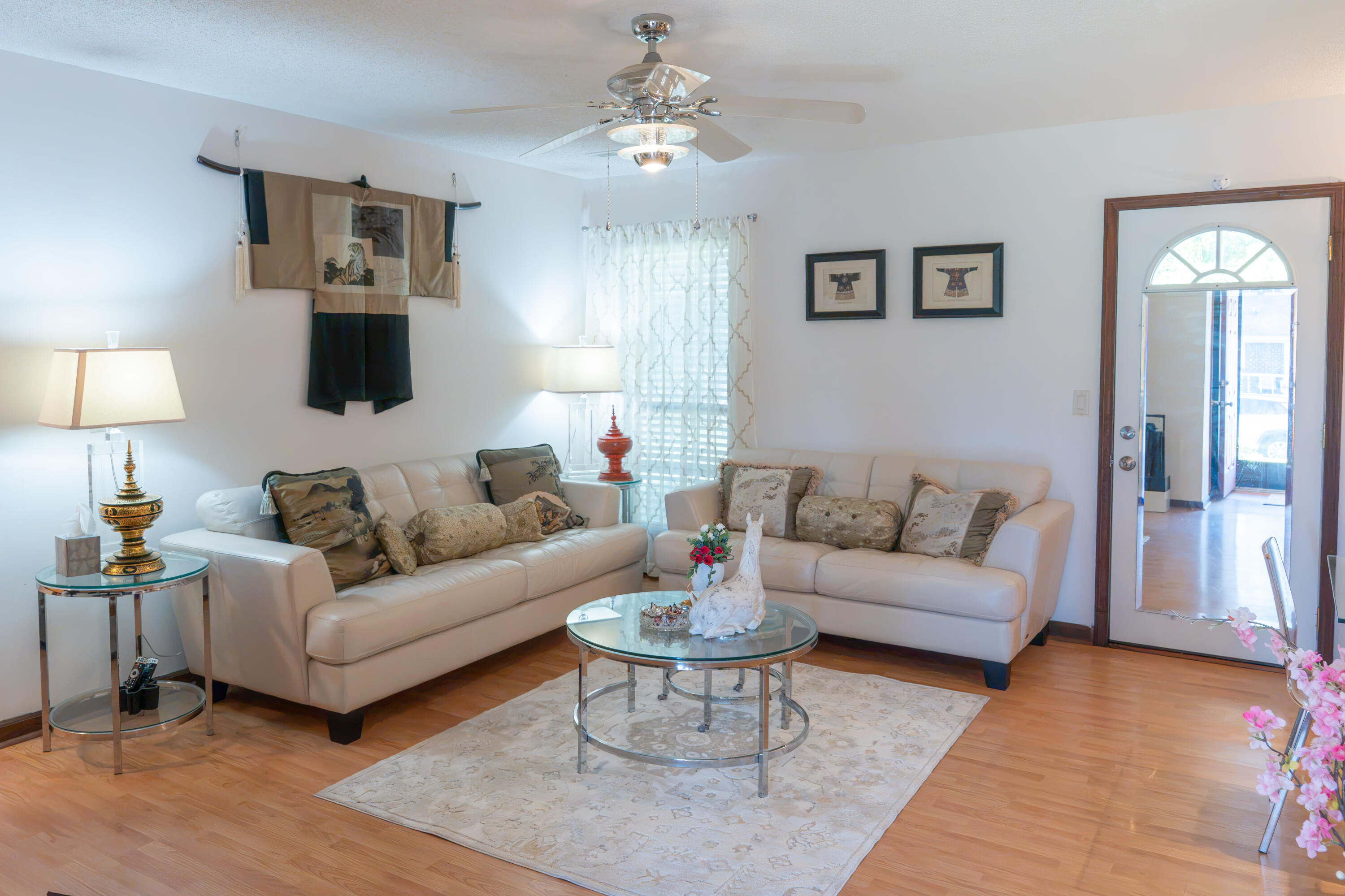 414 Surfside Drive — photo