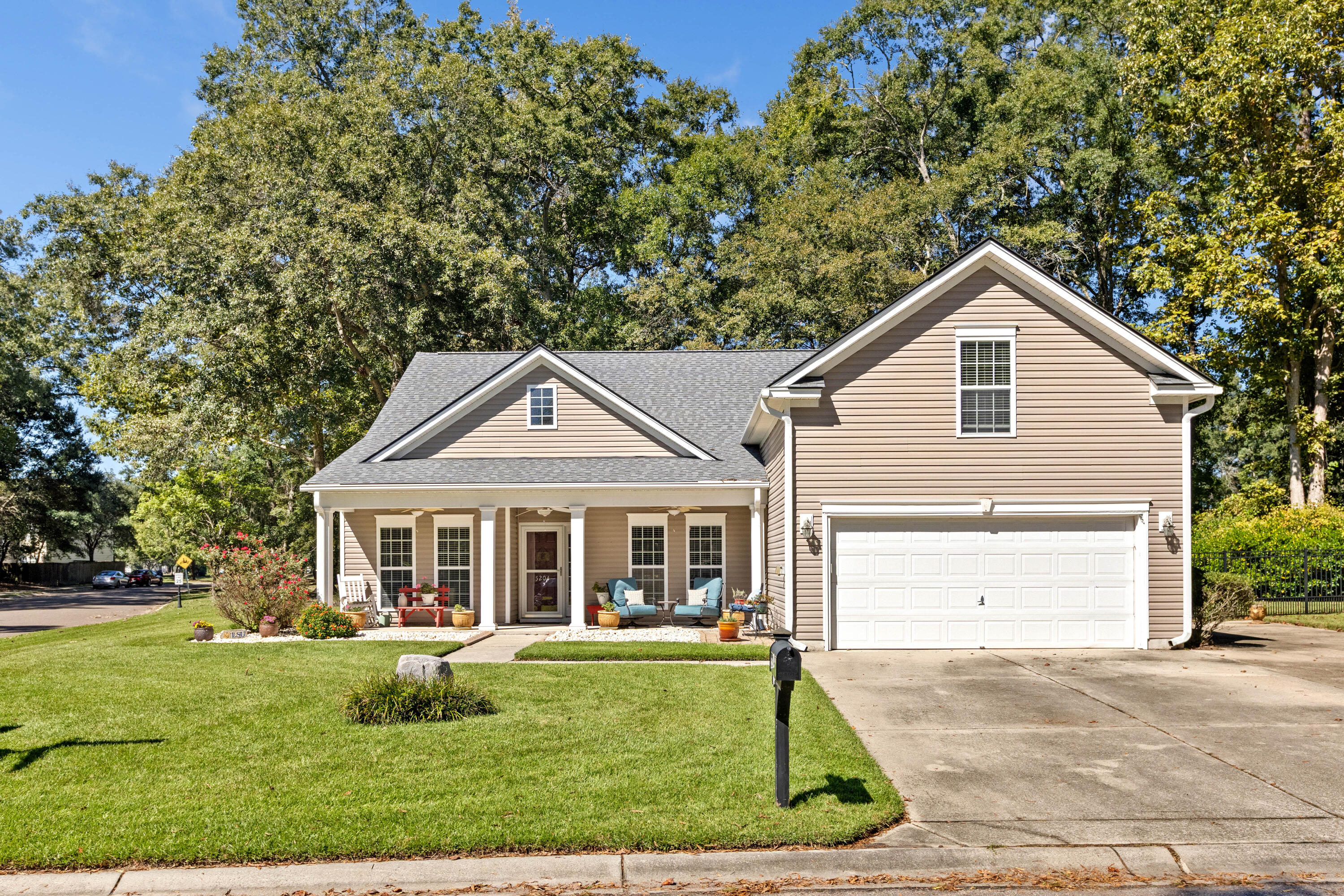 5204 Birdie Lane — photo