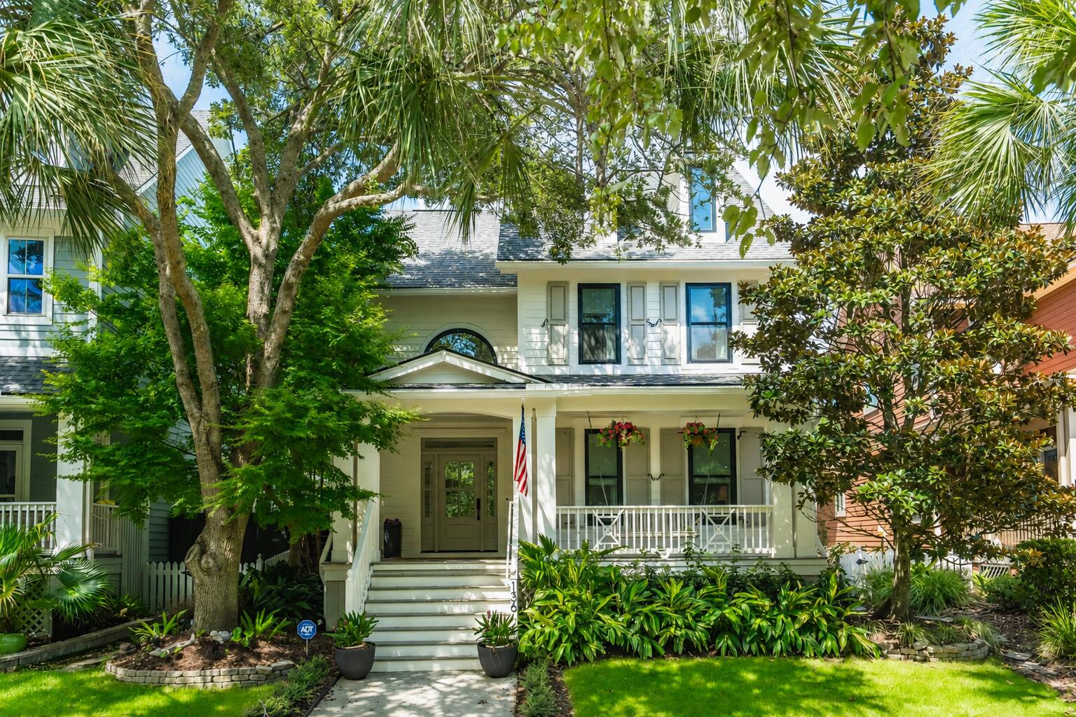 136 Etiwan Park Street — photo