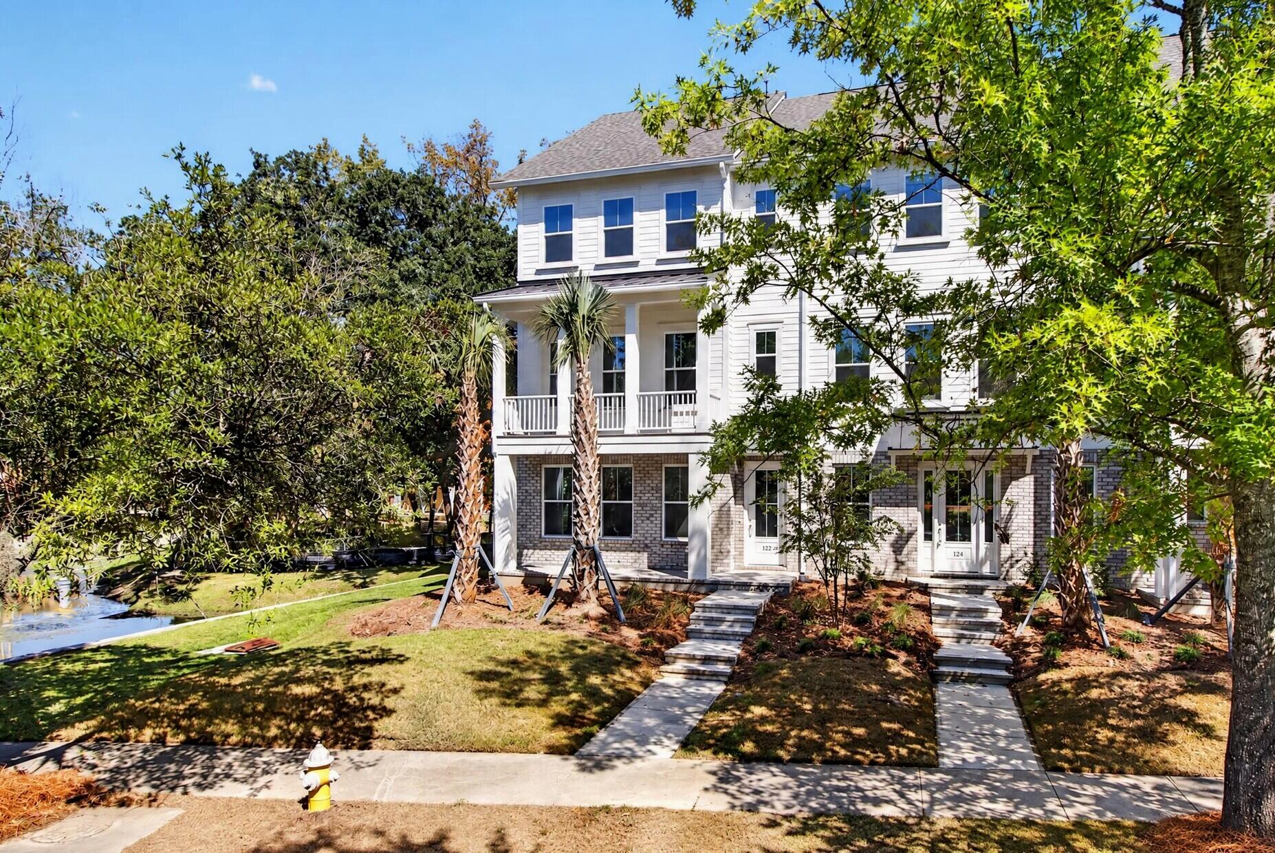122 Fairbanks Drive — photo