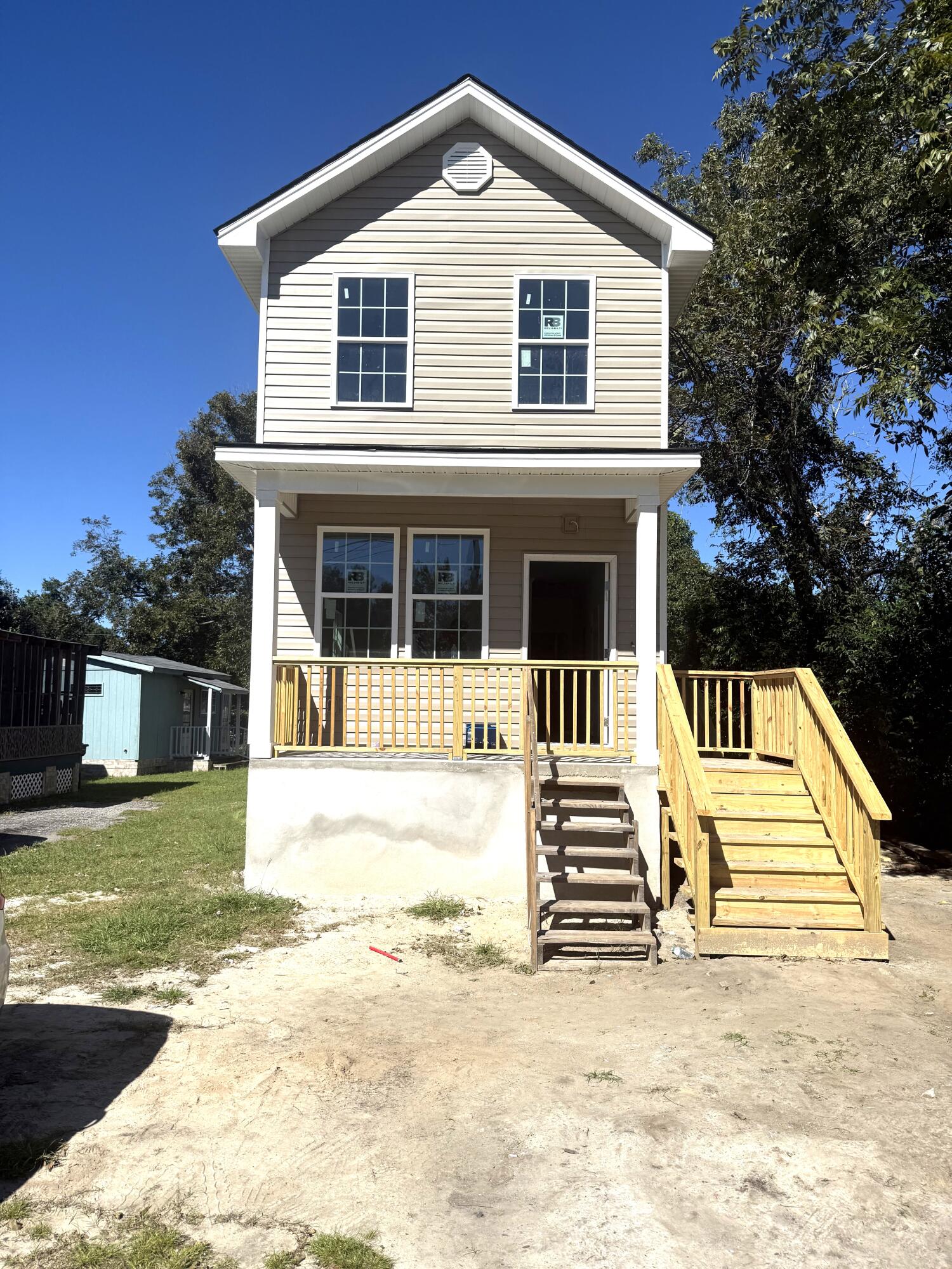 2214 Easton Street — photo