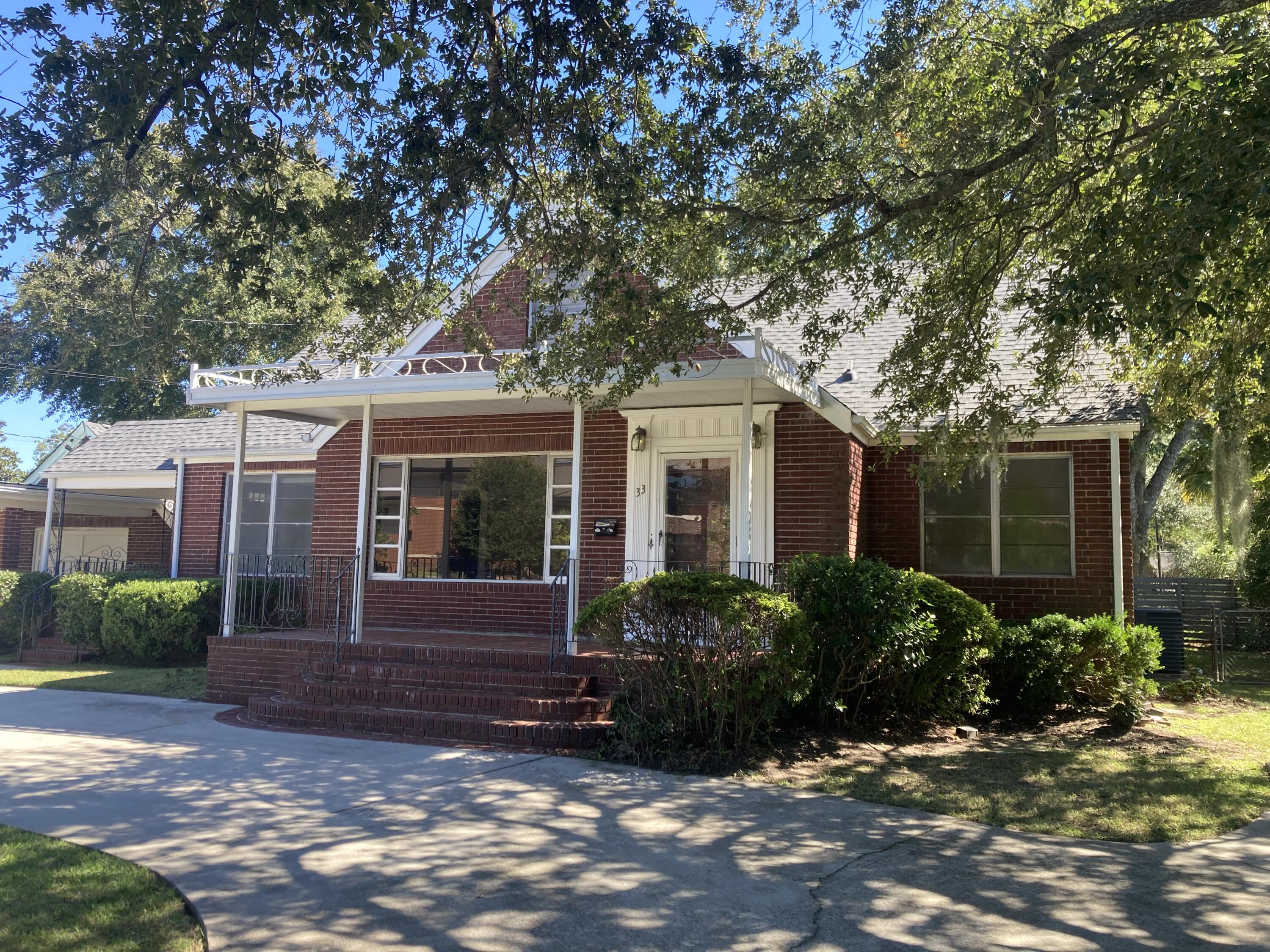 33 Chadwick Drive — photo