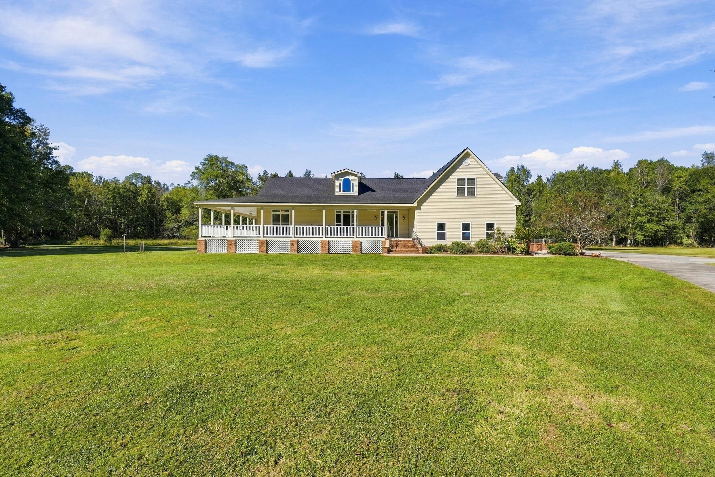 210 Knotty Oak Drive — photo