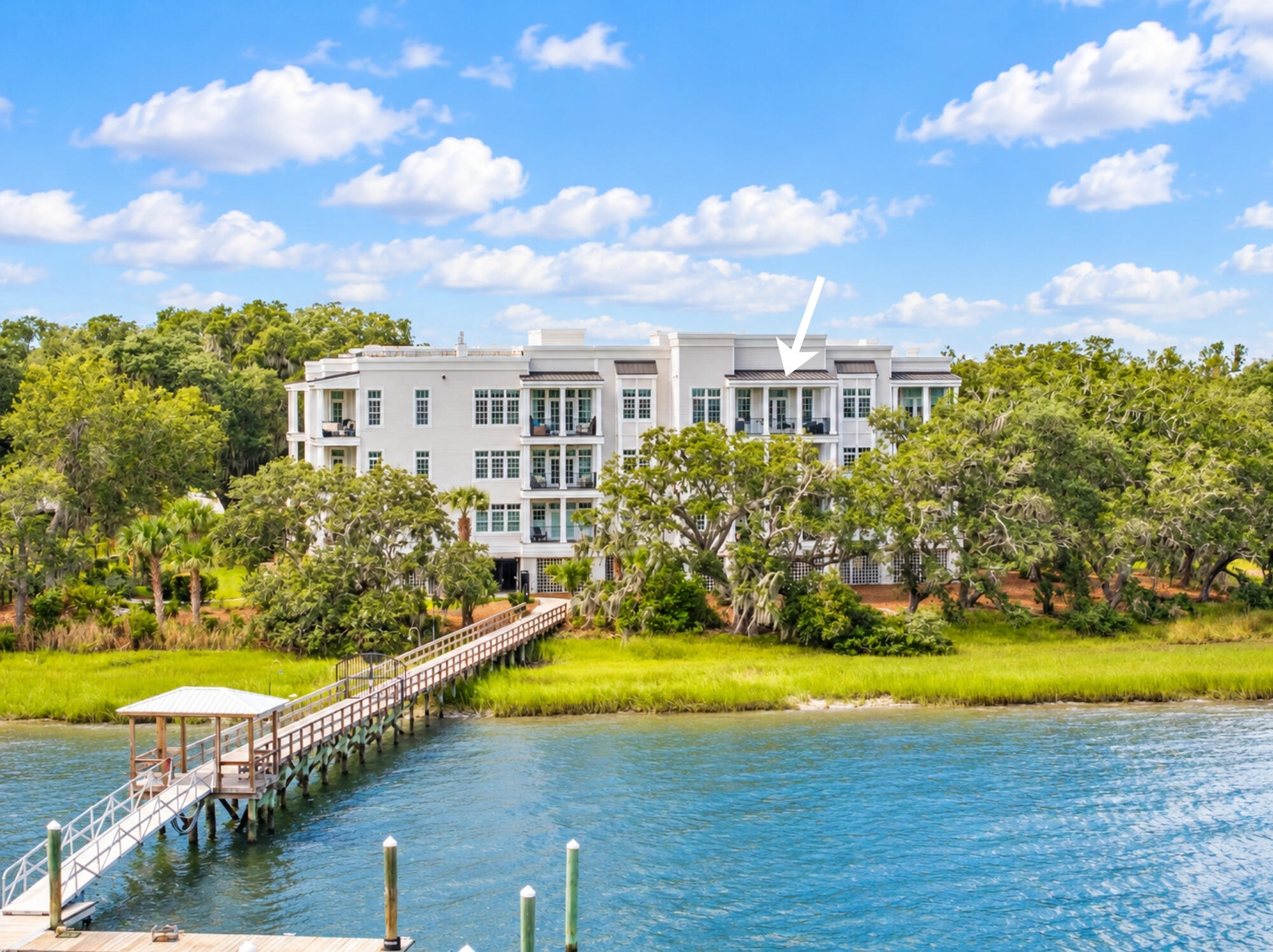 108 Fairbanks Oak Alley Unit 401 — photo