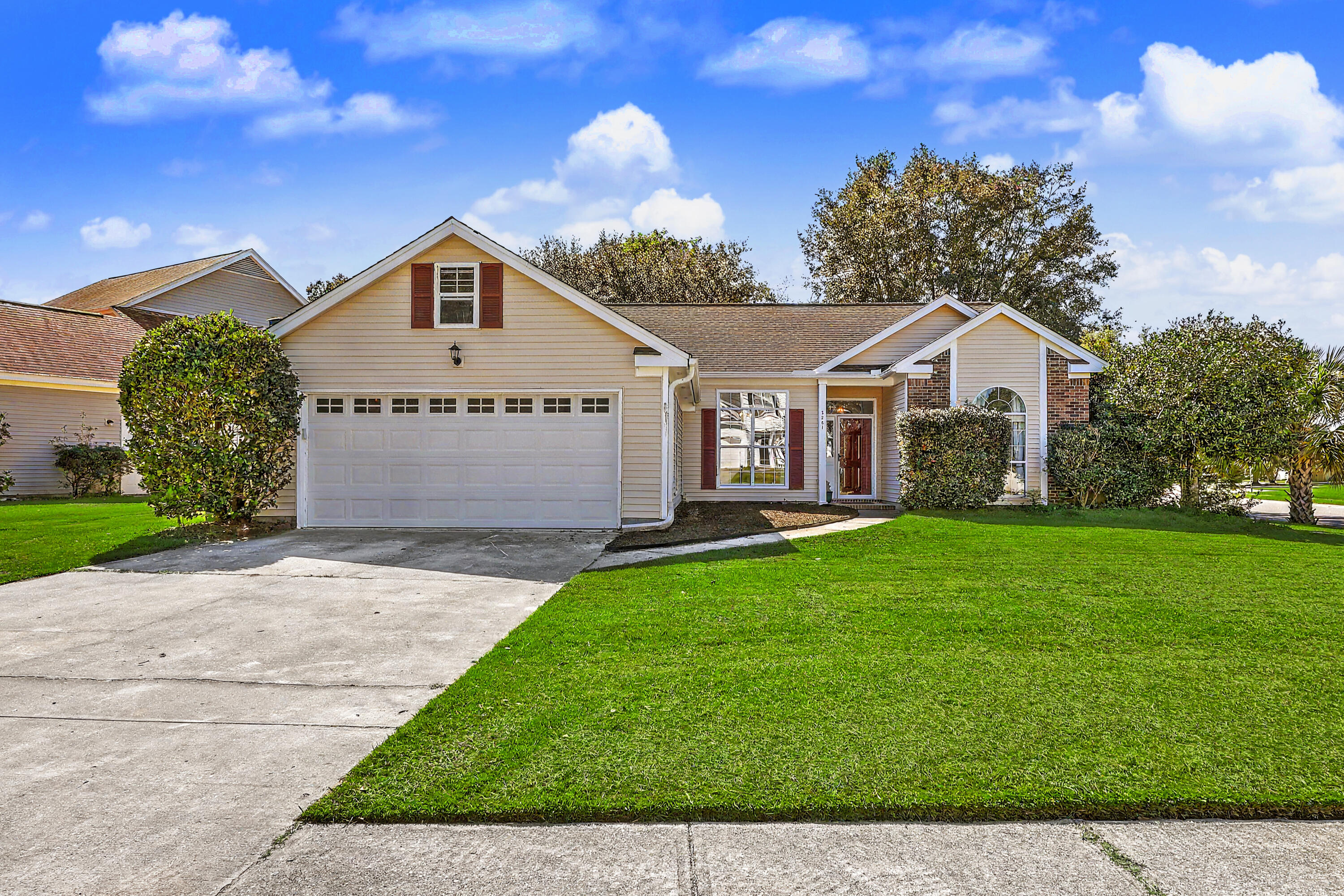 3251 Castleford Court — photo