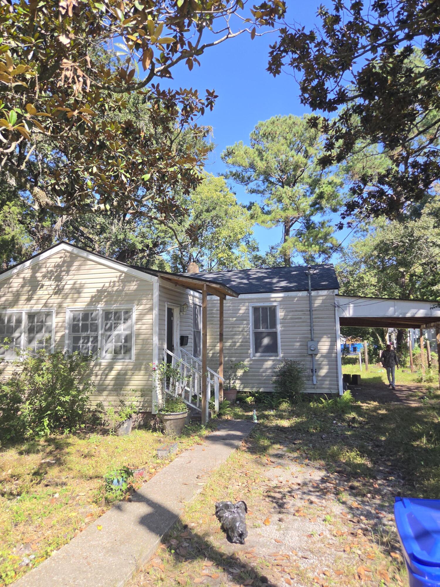 4045 Gary Drive — photo