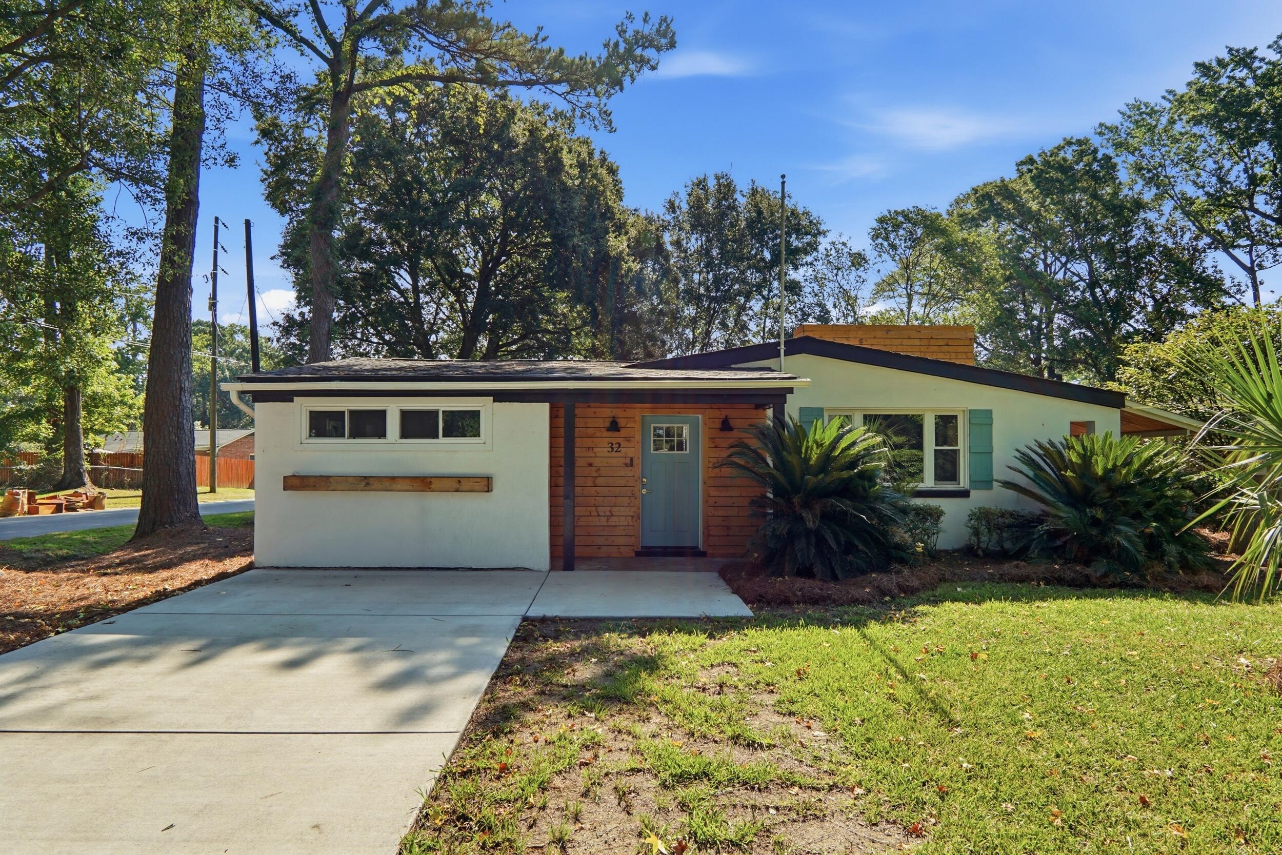 32 Briarcliff Drive — photo