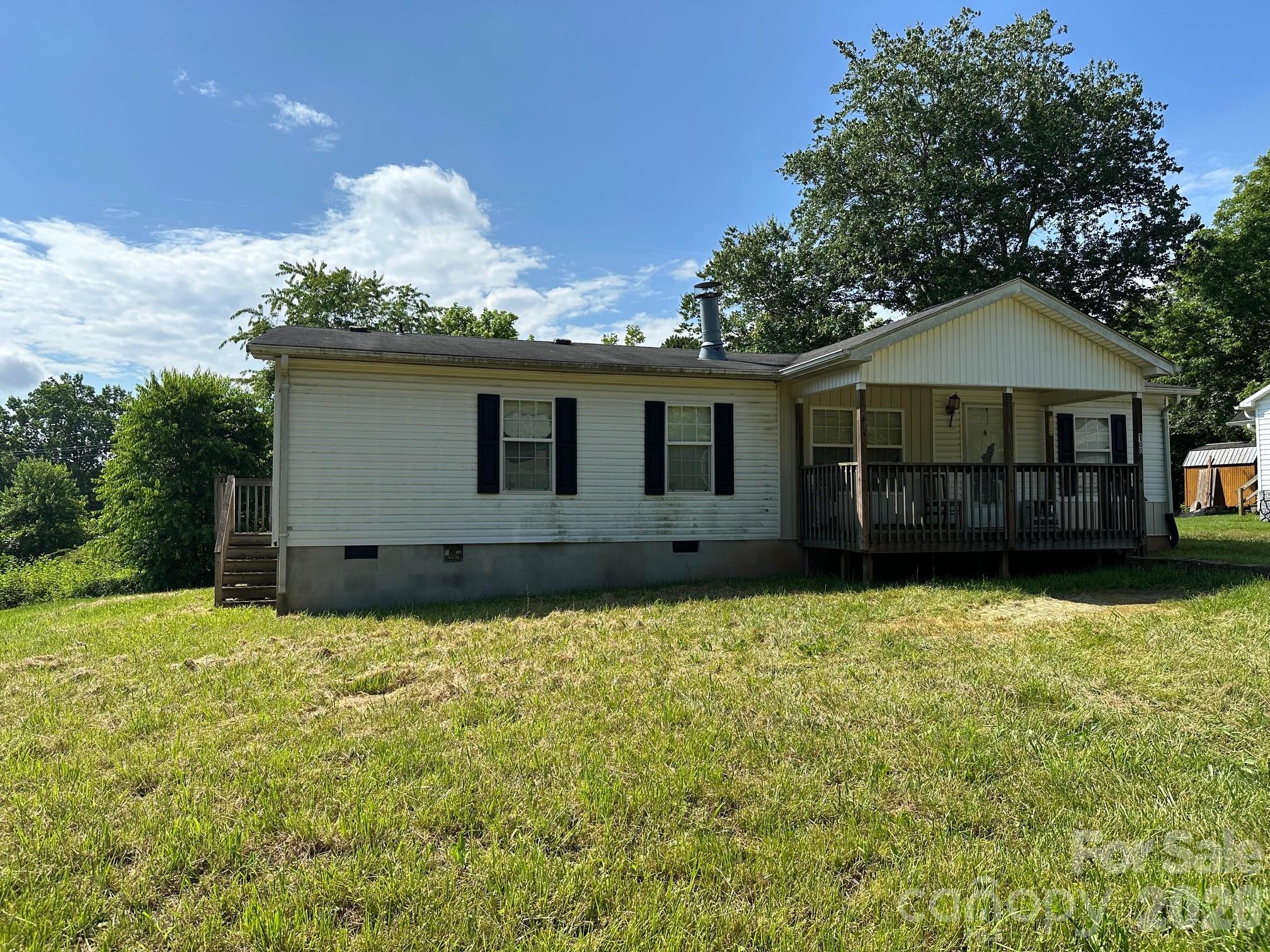 100 Springs Court — photo
