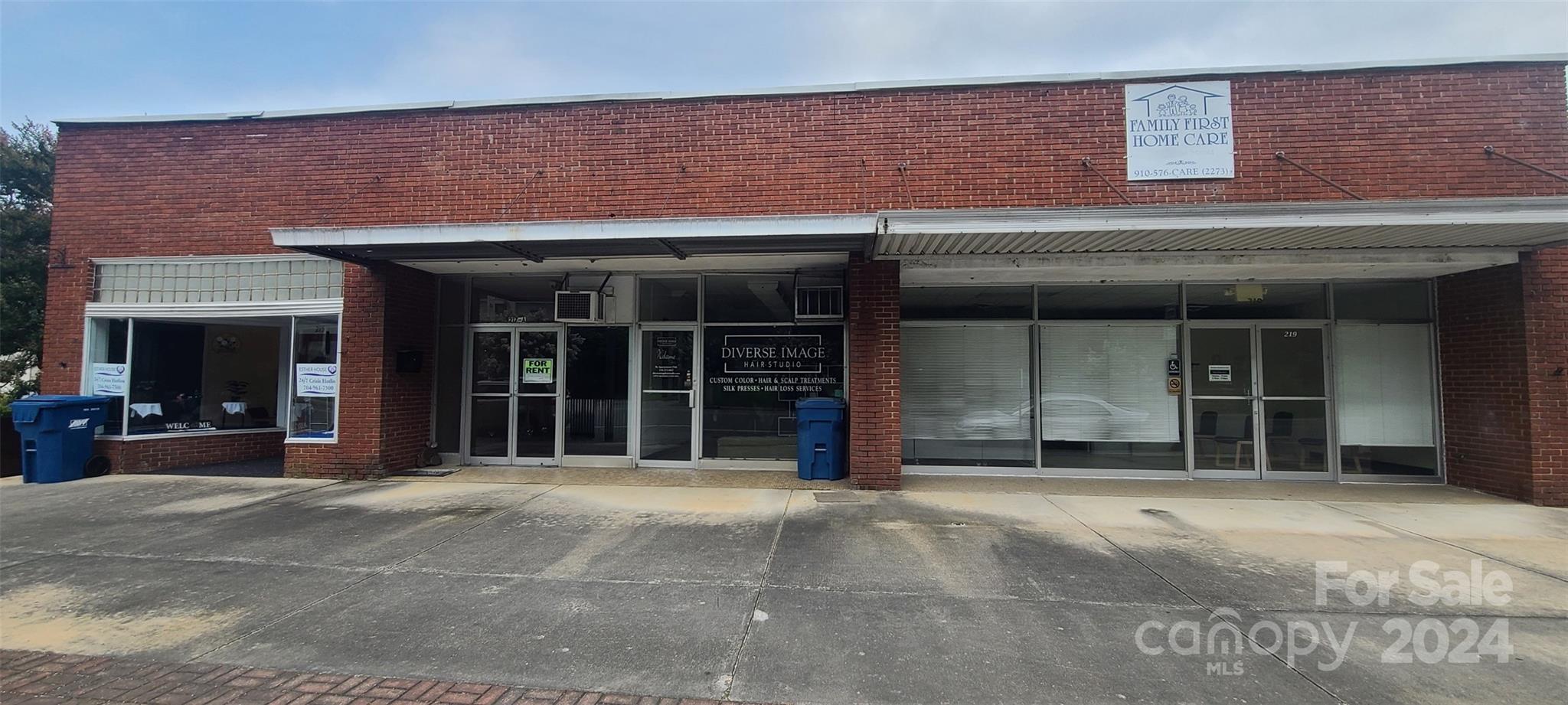 215 N Main Street — photo