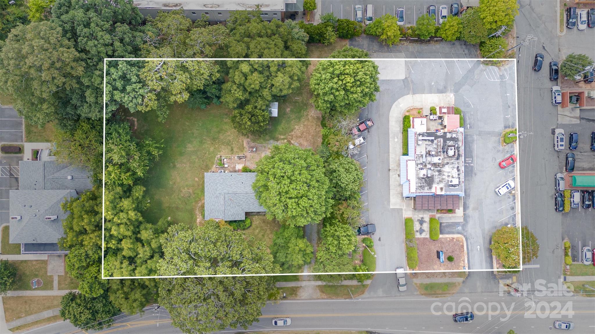 200 & 208 E Matthews Street — photo