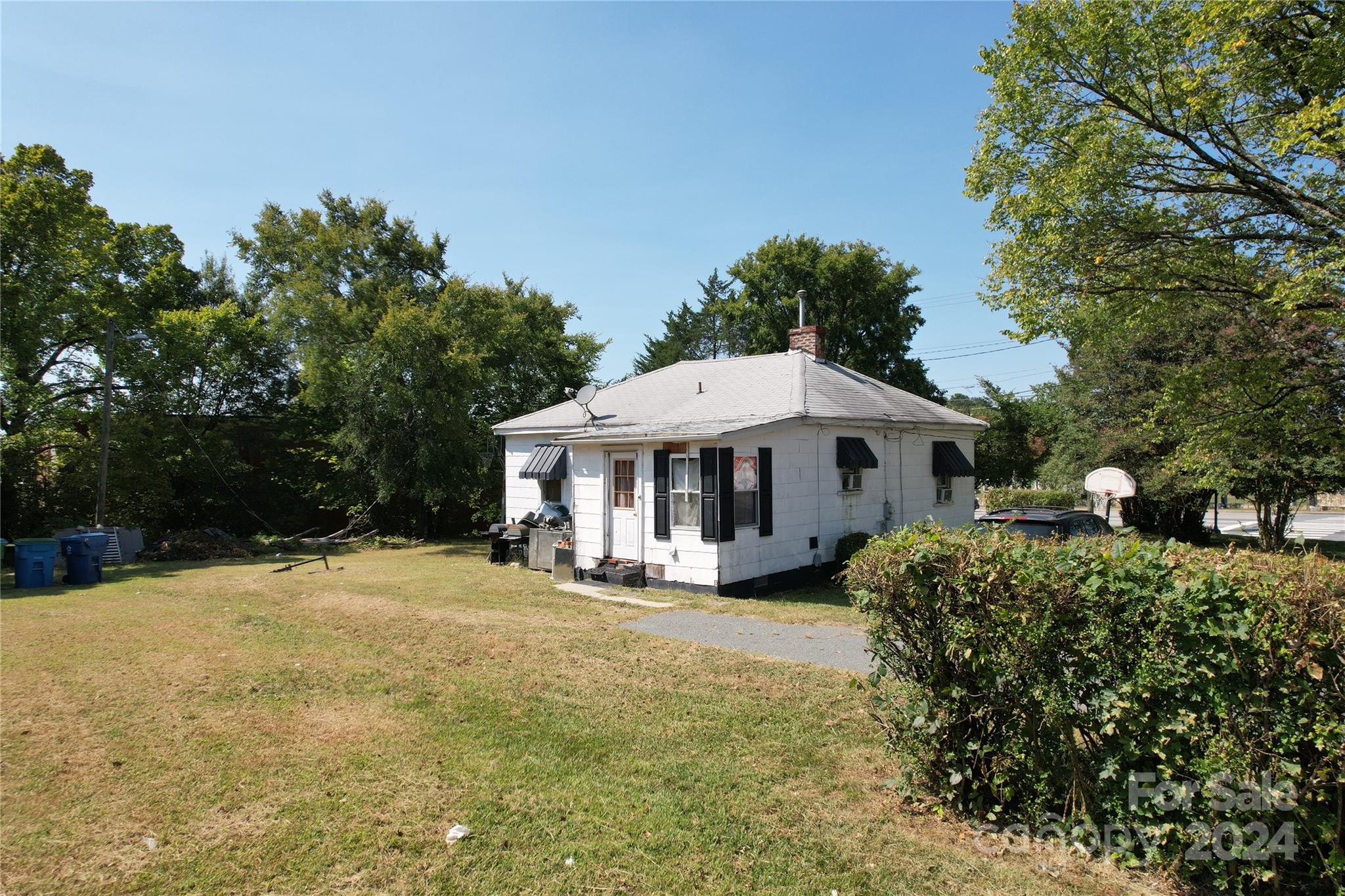 110 Sims Parkway — photo