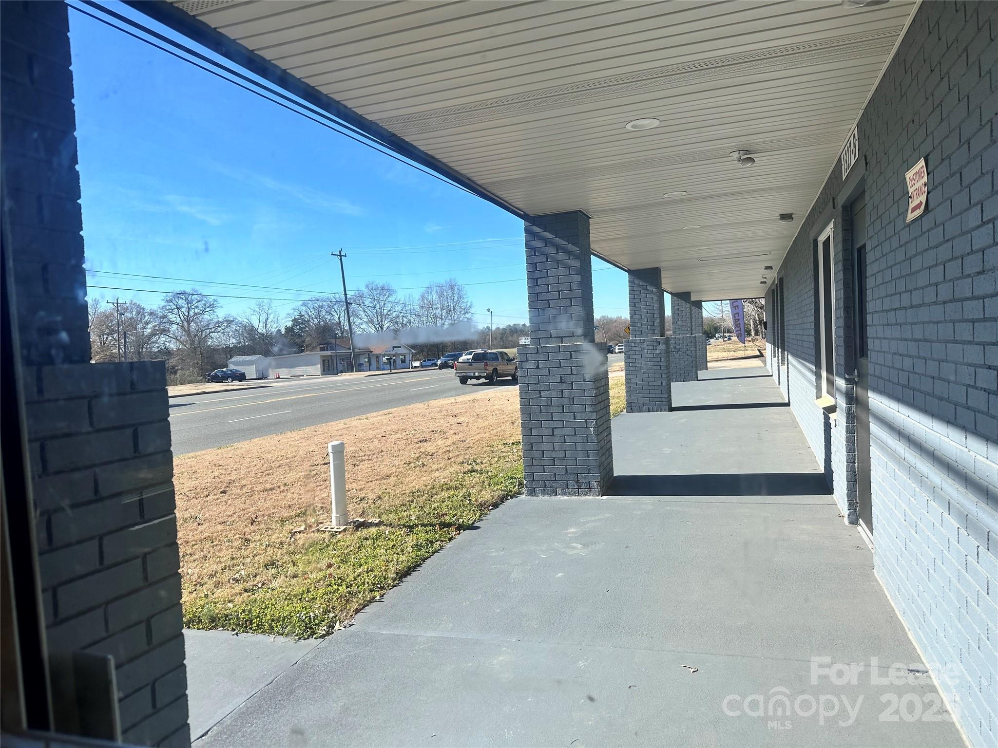 1327 Nc Hwy 24/27 Highway — photo