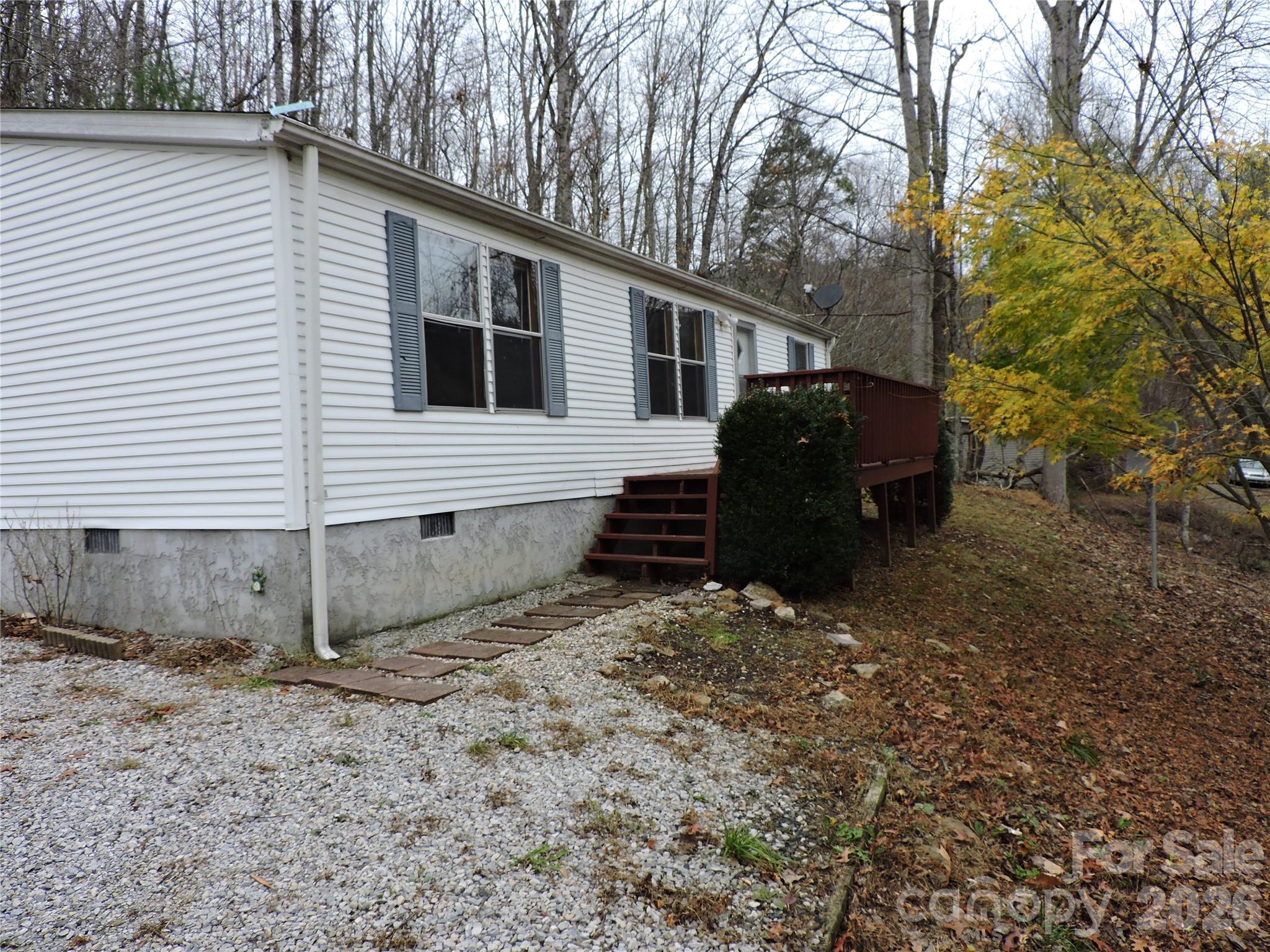 2271 Gouges Creek Road, Spruce Pine, NC 28777 — photo 2