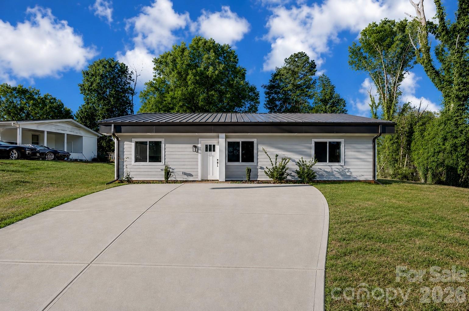 1410 Deborah Circle — photo