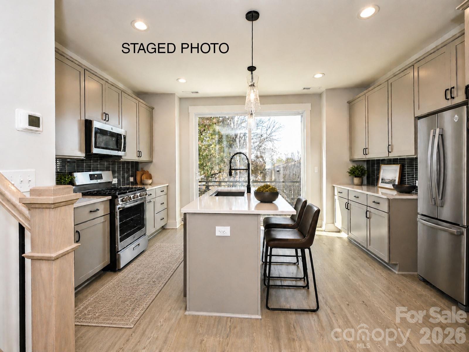 908 Callahan Street Eqx1664 — photo