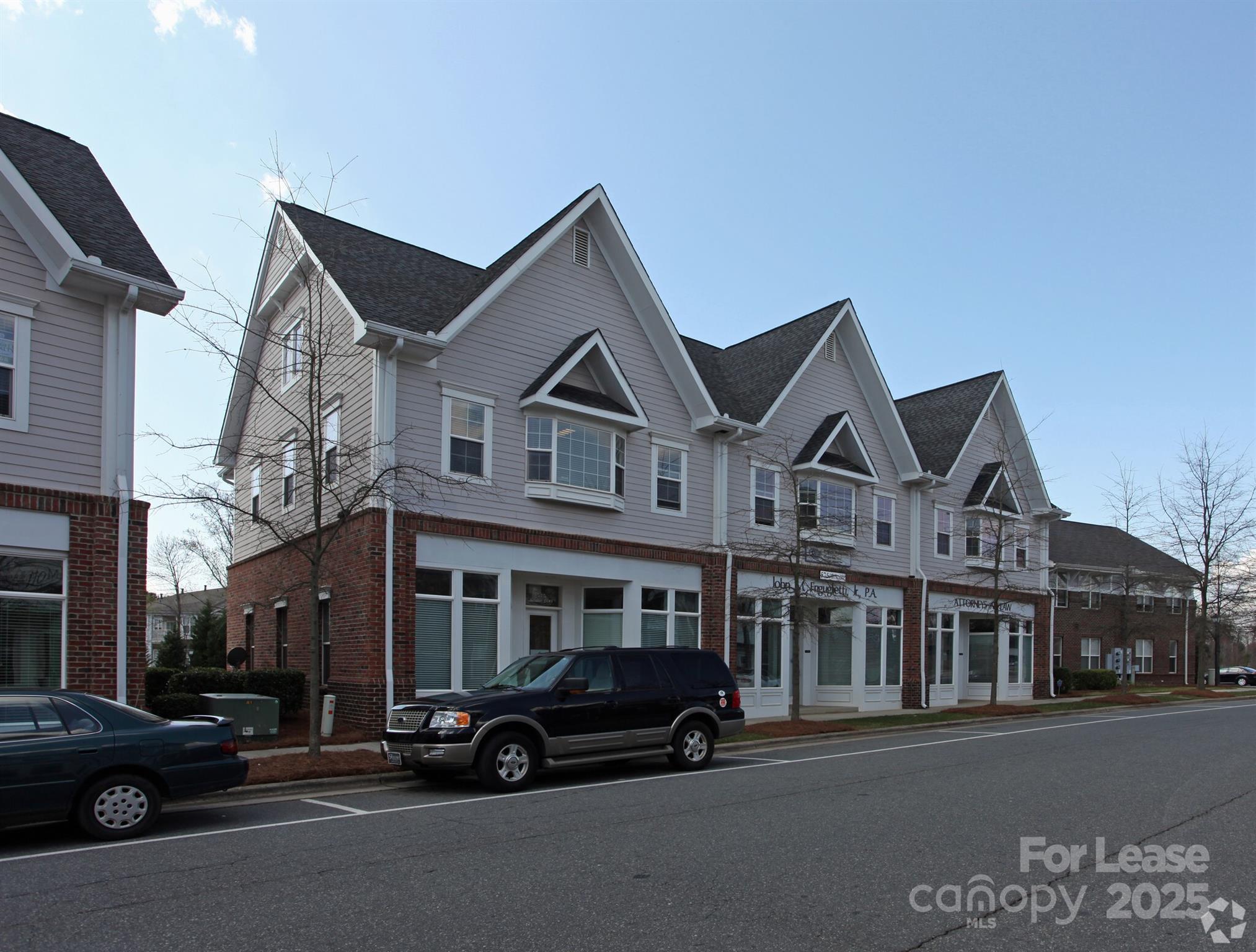 575 Davidson Gateway Drive 200 — photo